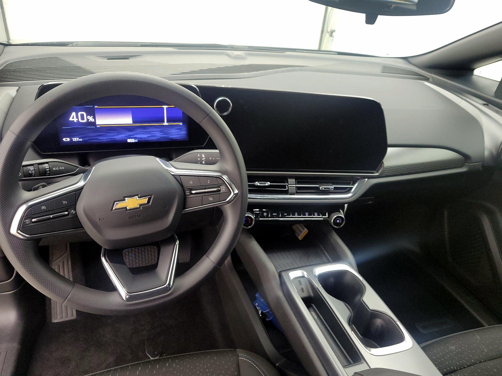 Thumbnail: 2025 Chevrolet Equinox - 9