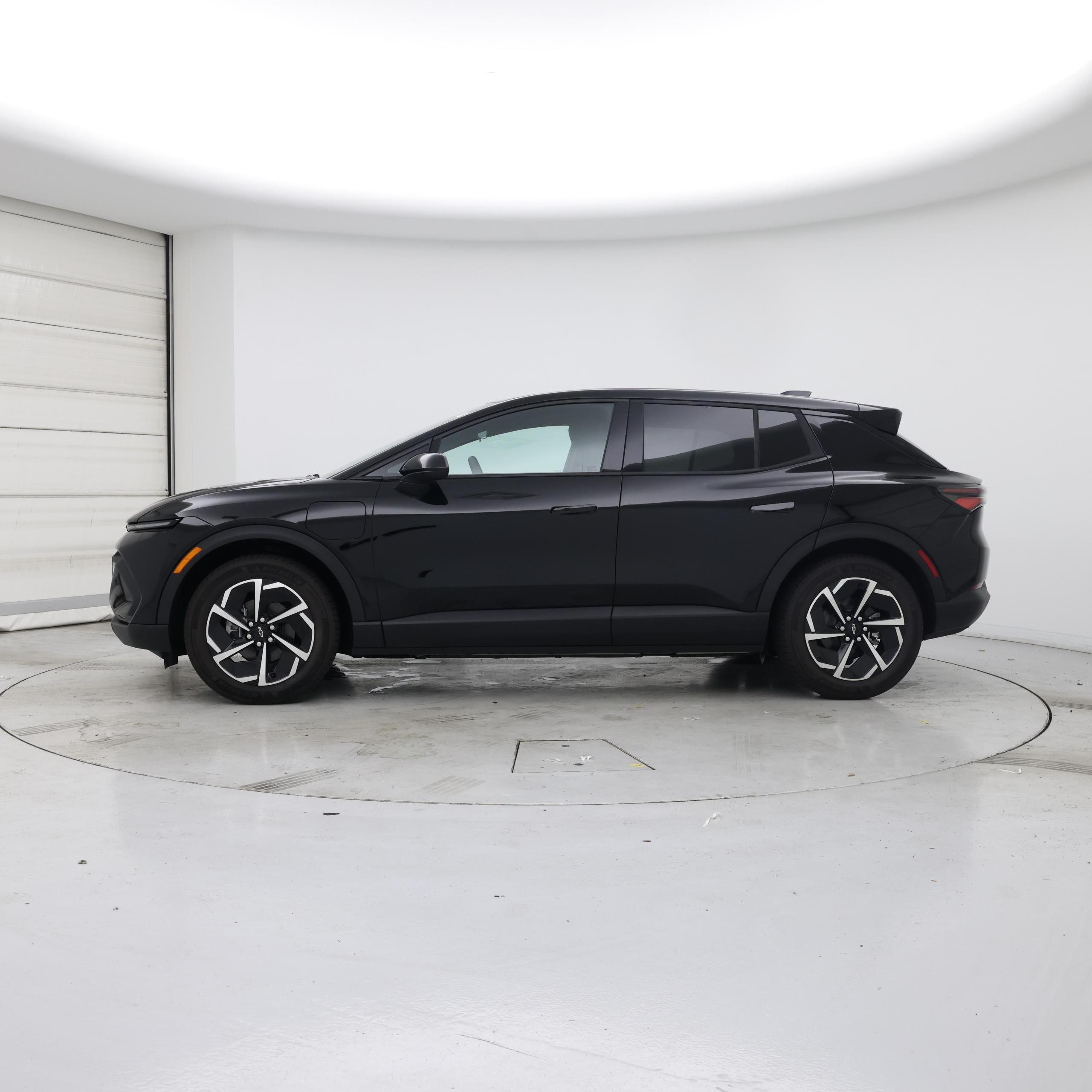 Thumbnail: 2025 Chevrolet Equinox - 3