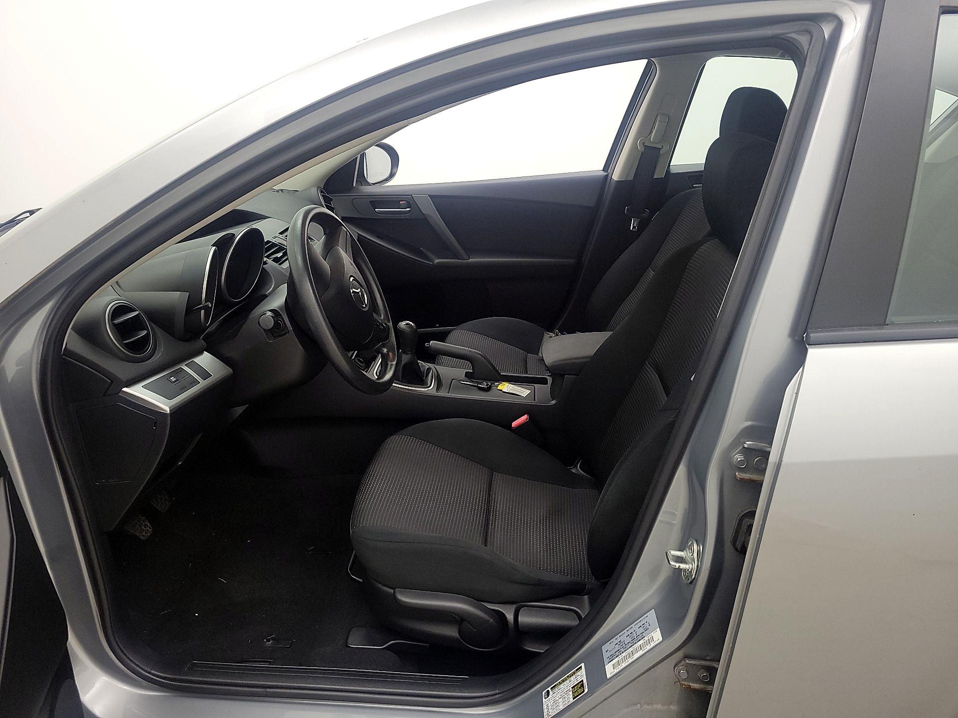 Thumbnail: 2013 Mazda Mazda3 - 11