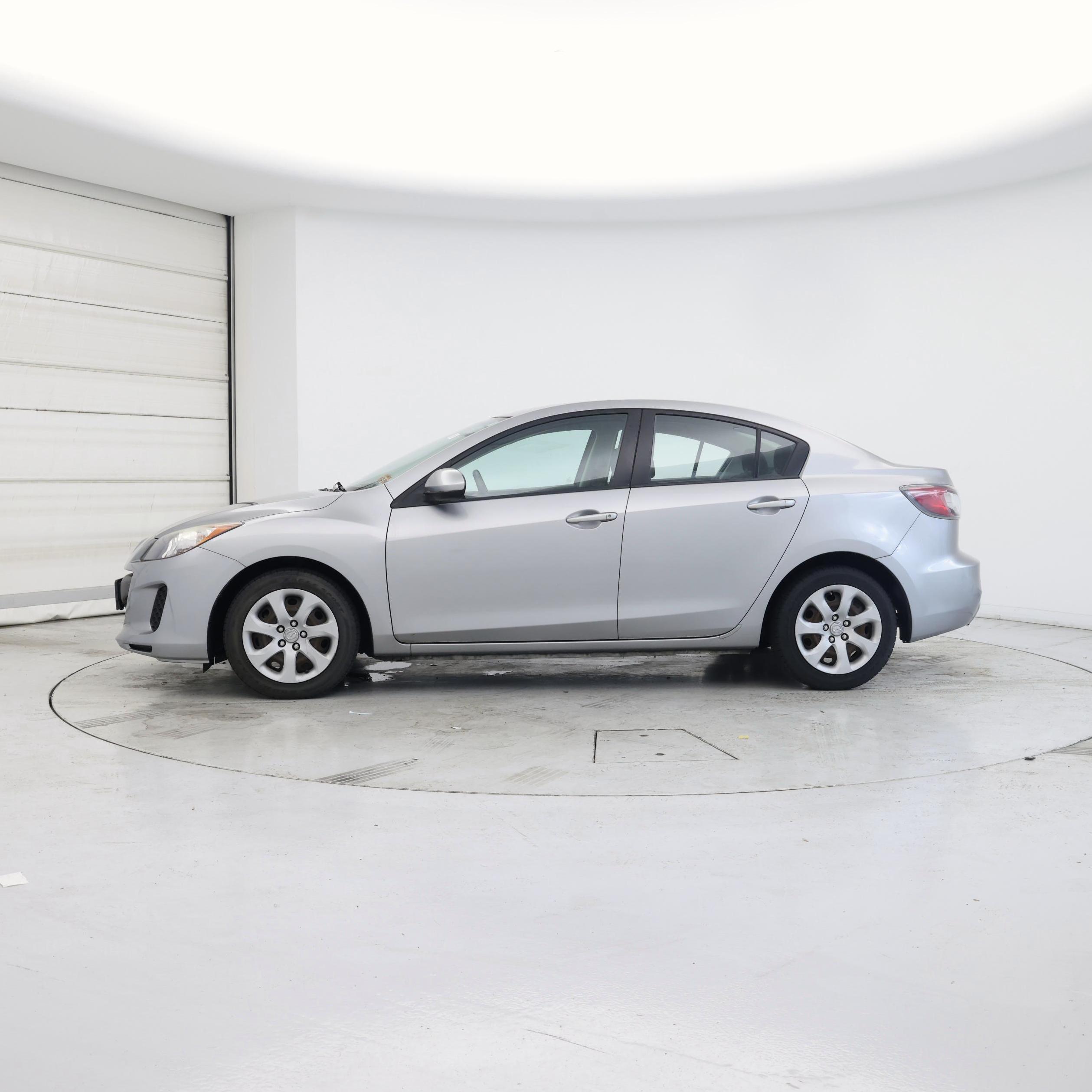 Thumbnail: 2013 Mazda Mazda3 - 3