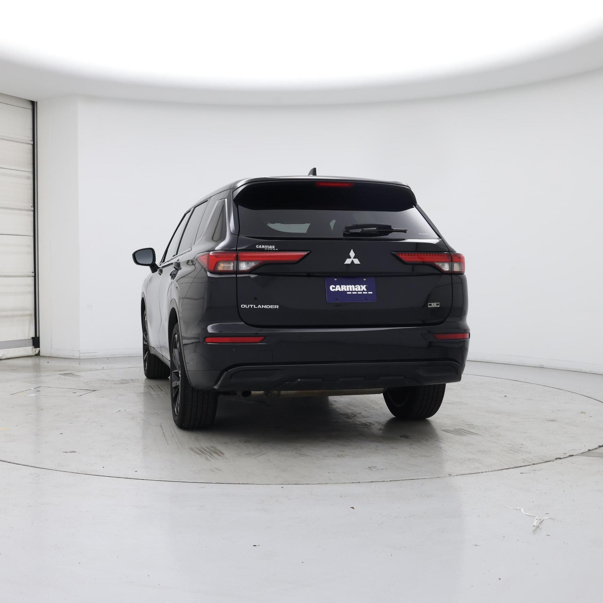 Thumbnail: 2024 Mitsubishi Outlander - 6