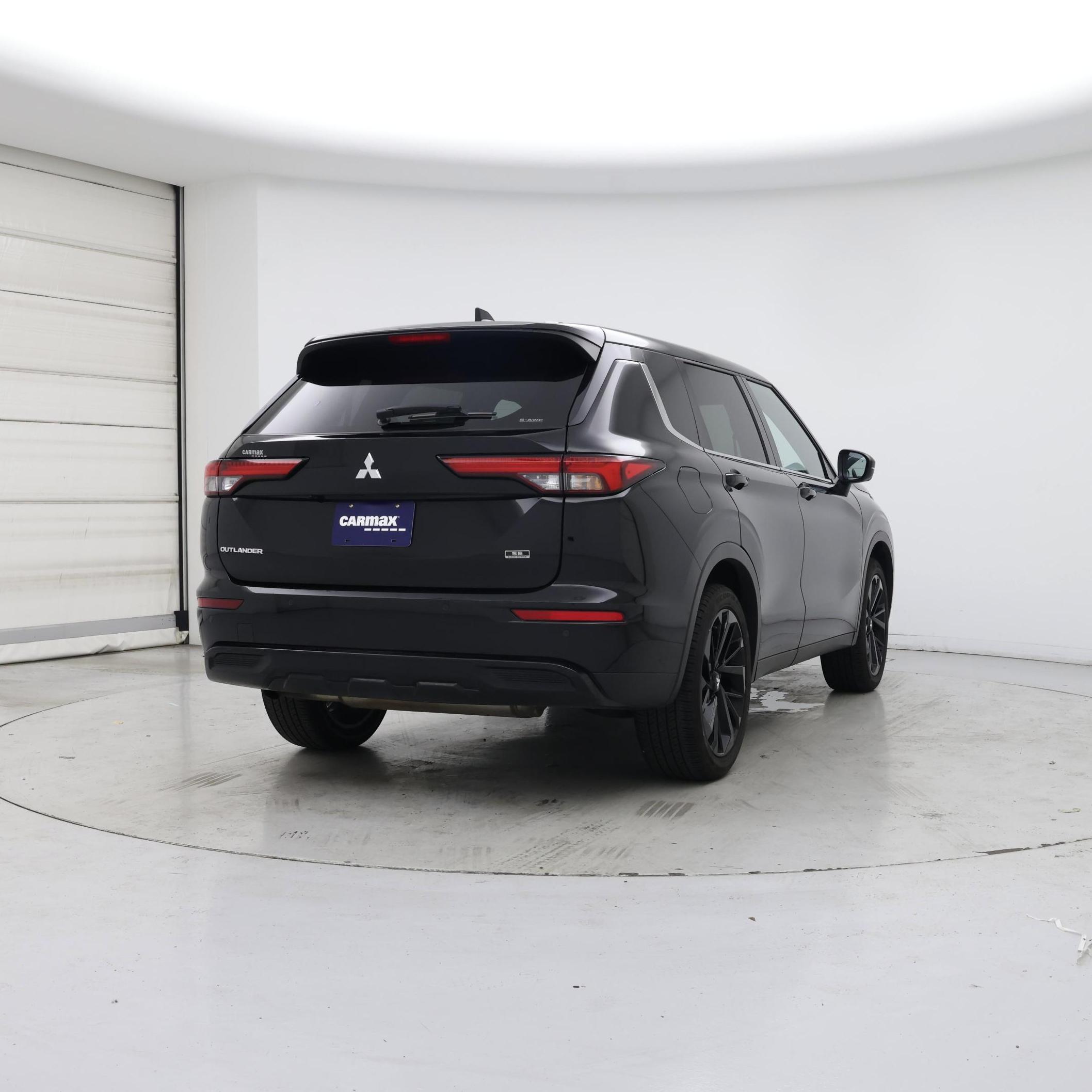Thumbnail: 2024 Mitsubishi Outlander - 8