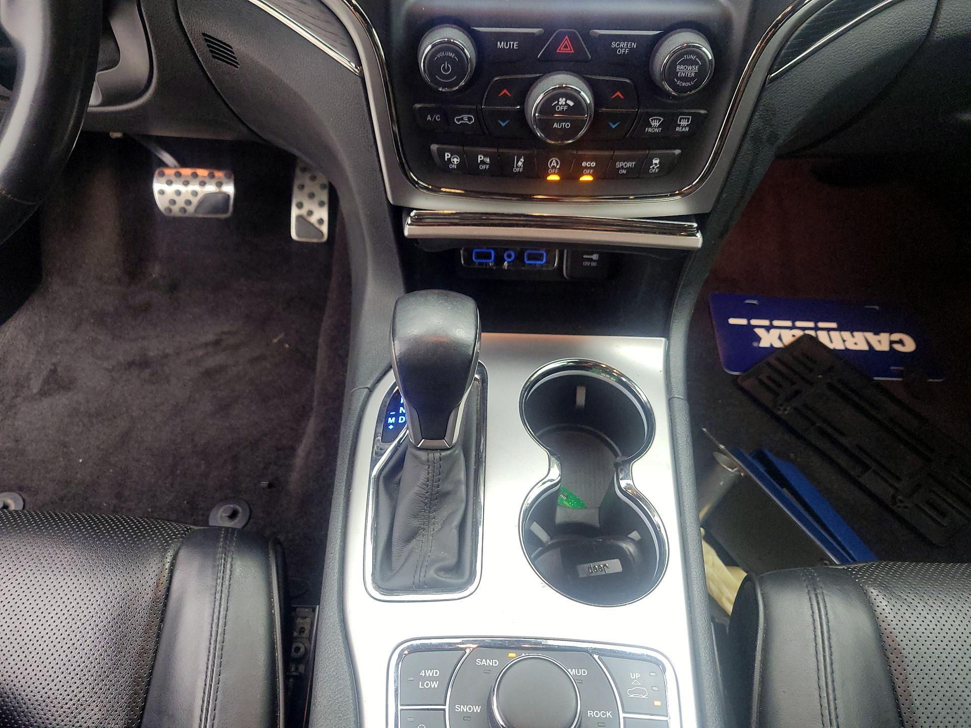 Thumbnail: 2018 Jeep Grand Cherokee - 18