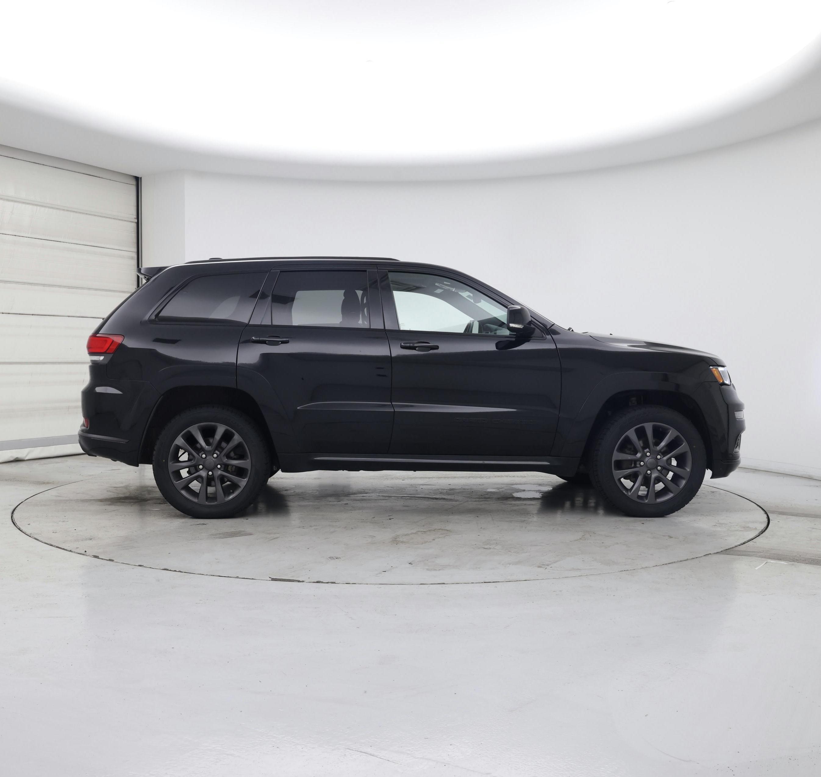 Thumbnail: 2018 Jeep Grand Cherokee - 7