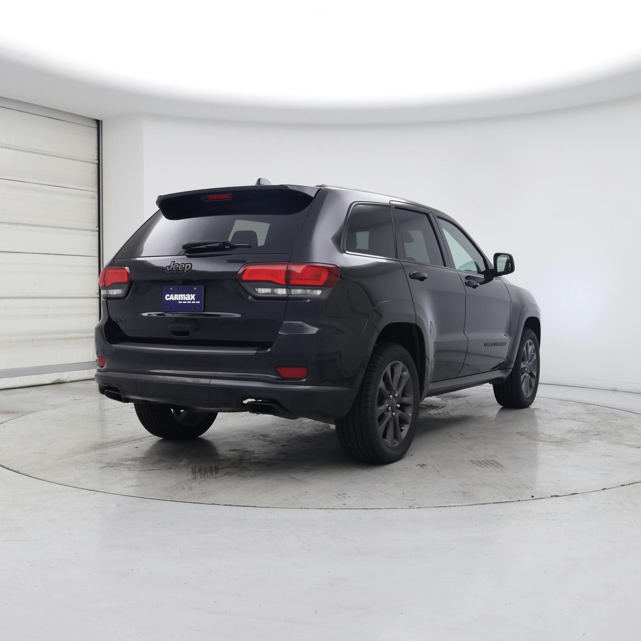 Thumbnail: 2018 Jeep Grand Cherokee - 8