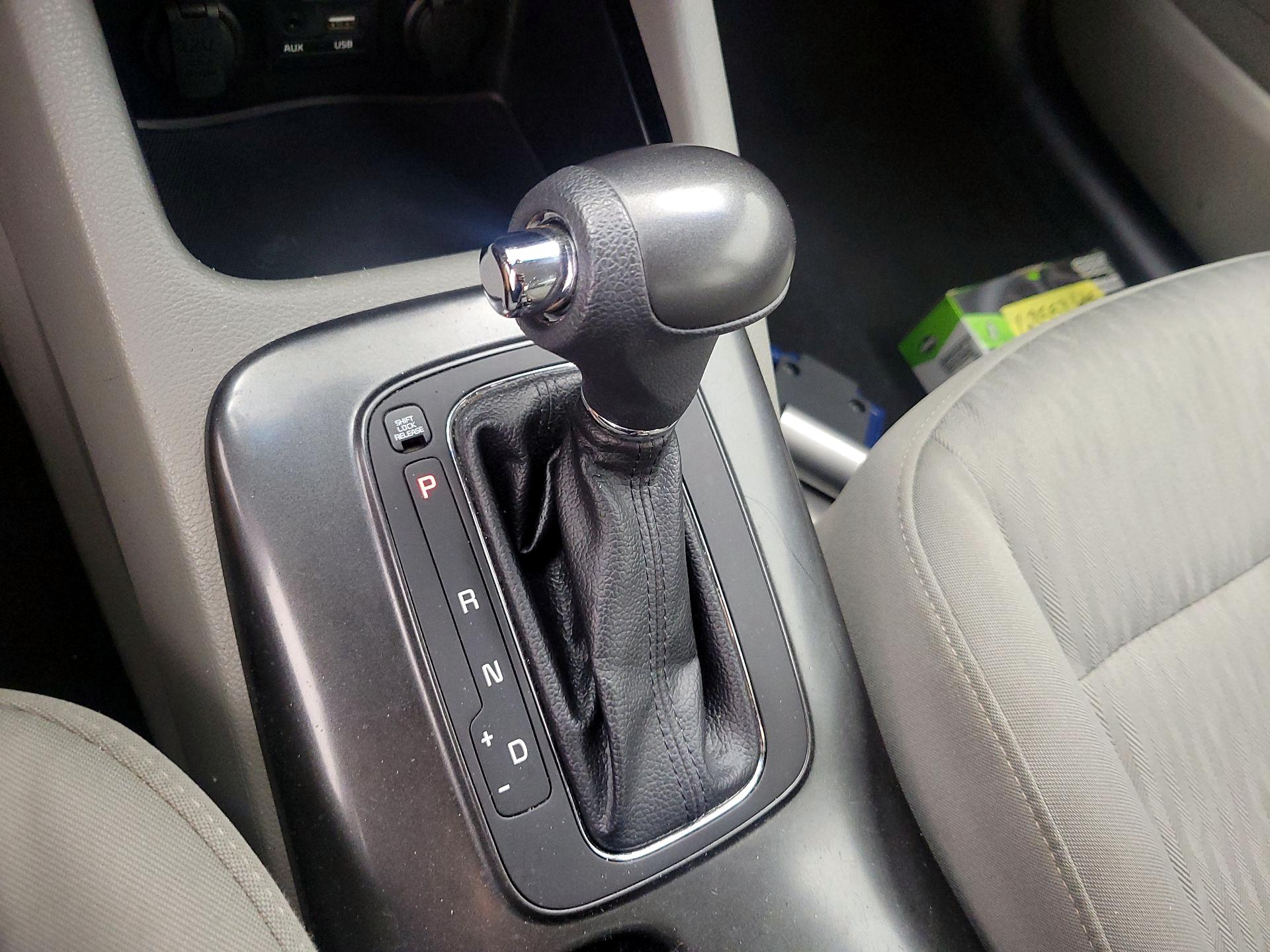 Thumbnail: 2015 Kia Forte - 16