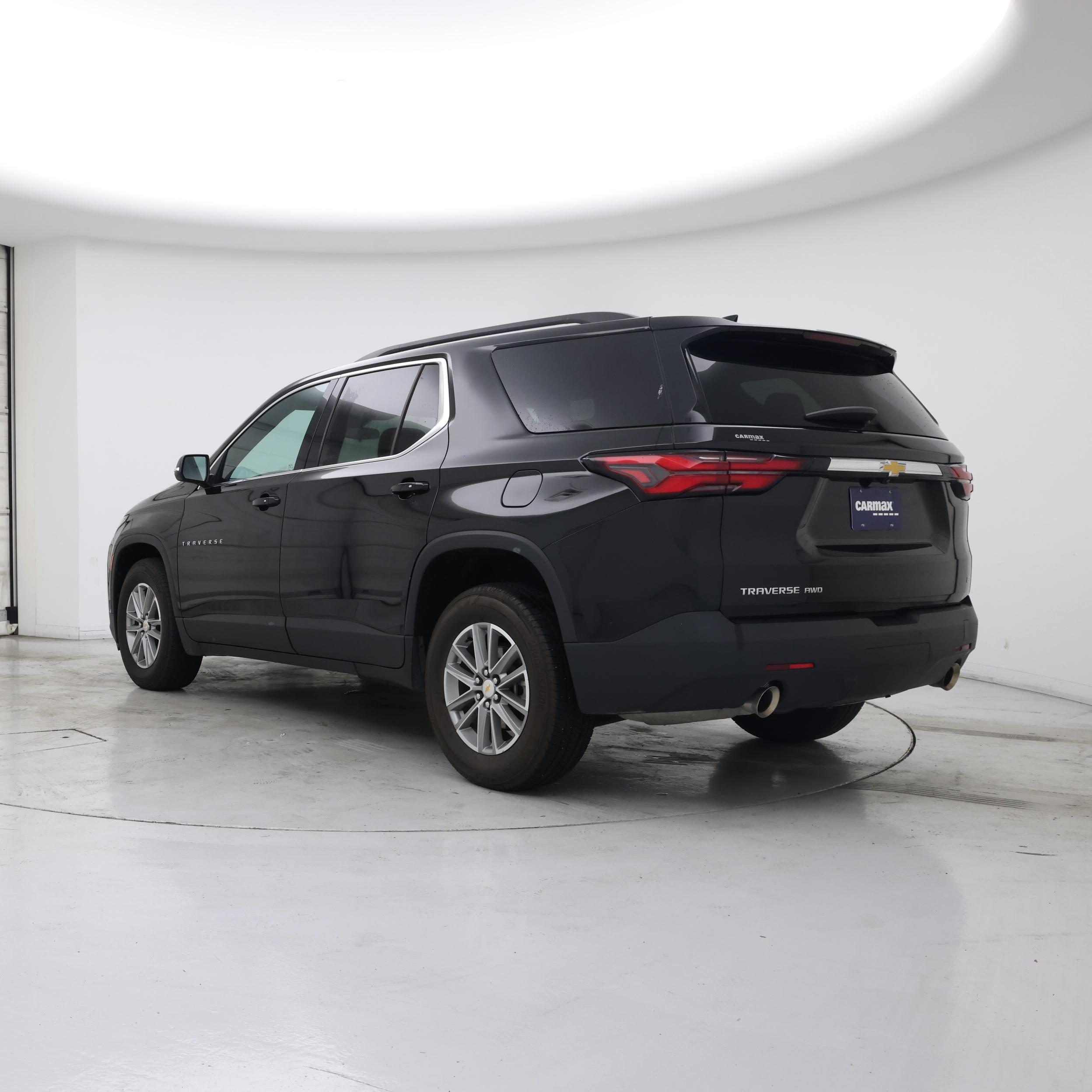 Thumbnail: 2023 Chevrolet Traverse - 2