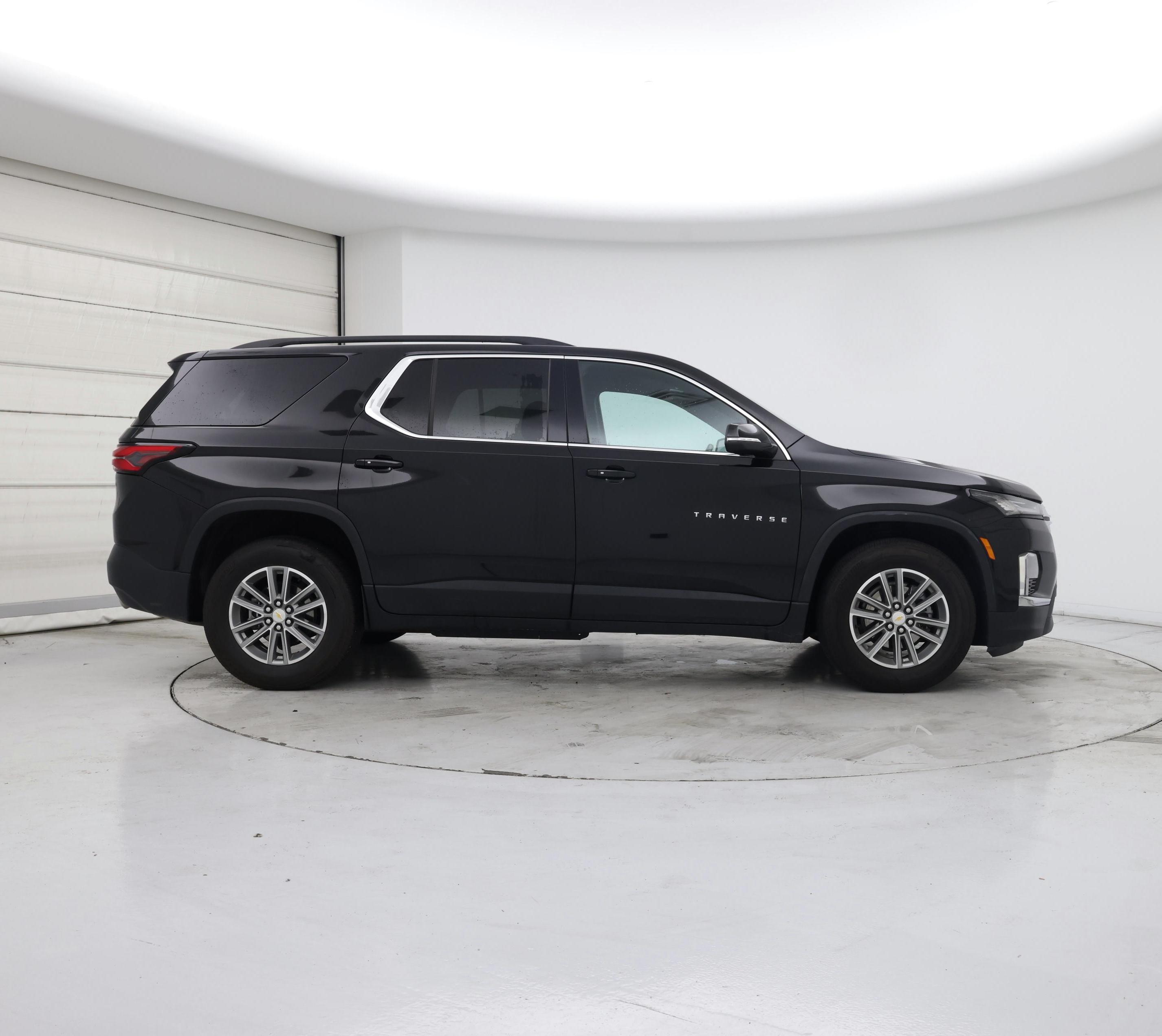 Thumbnail: 2023 Chevrolet Traverse - 7