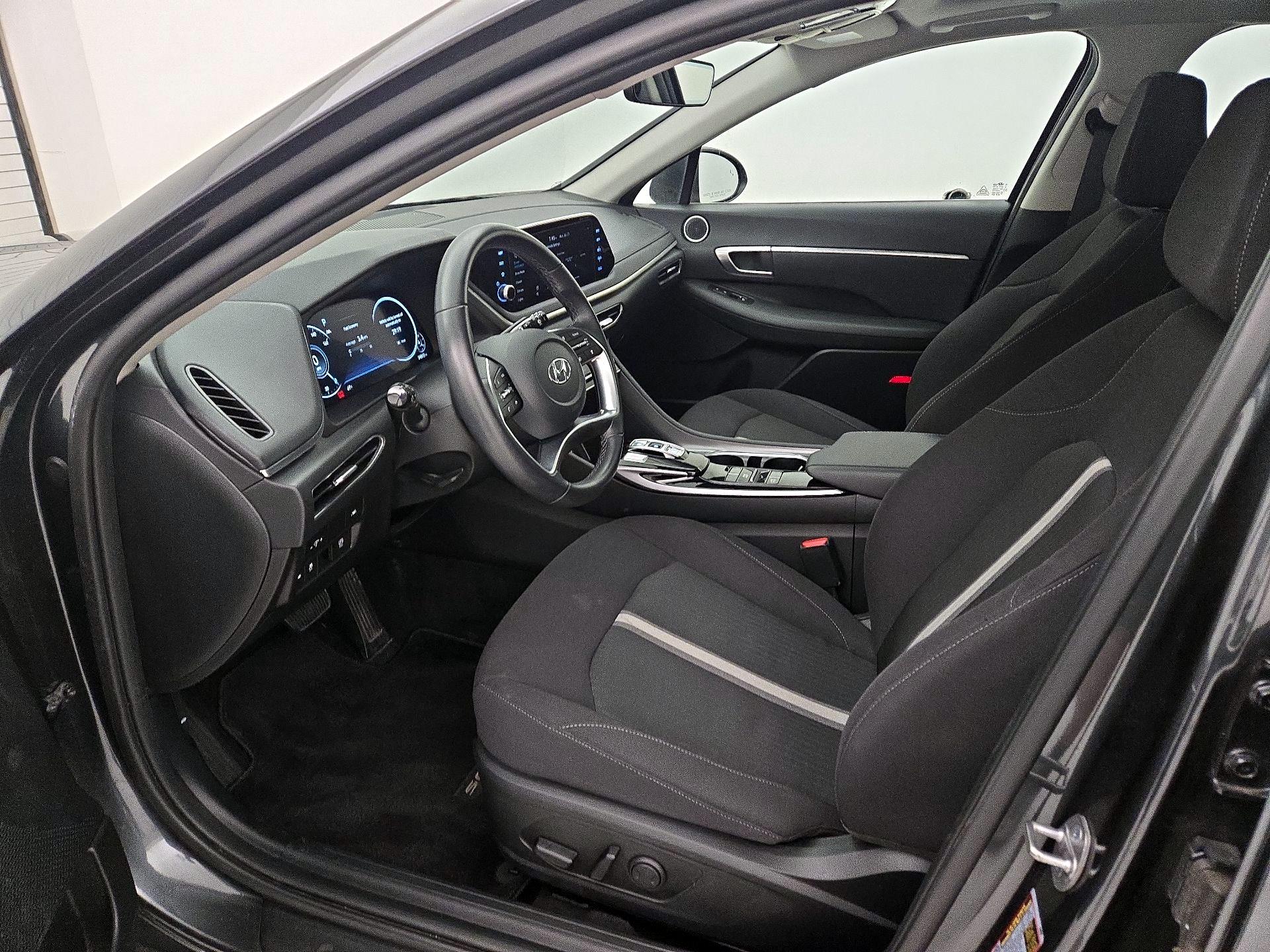 Thumbnail: 2023 Hyundai Sonata - 11