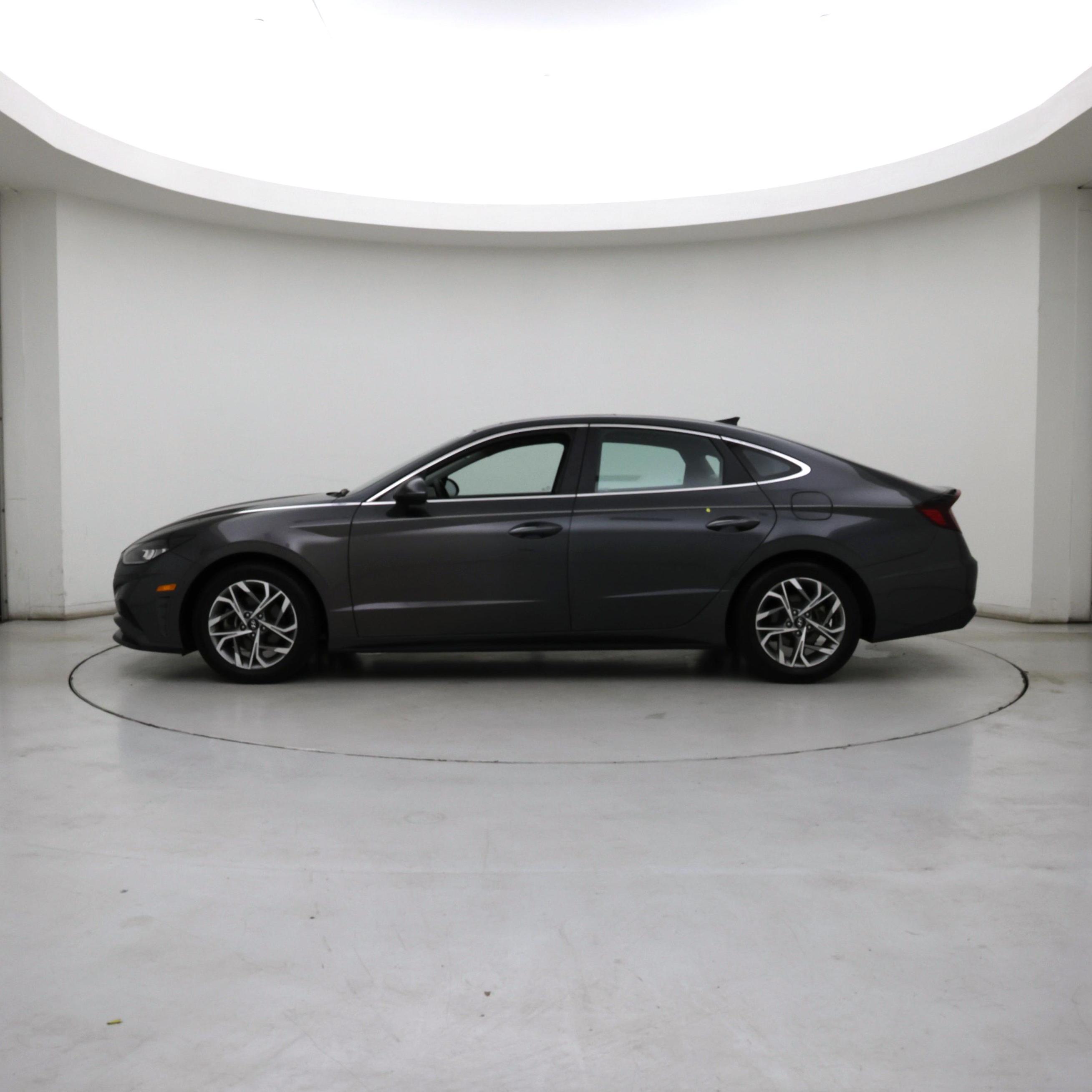 Thumbnail: 2023 Hyundai Sonata - 3