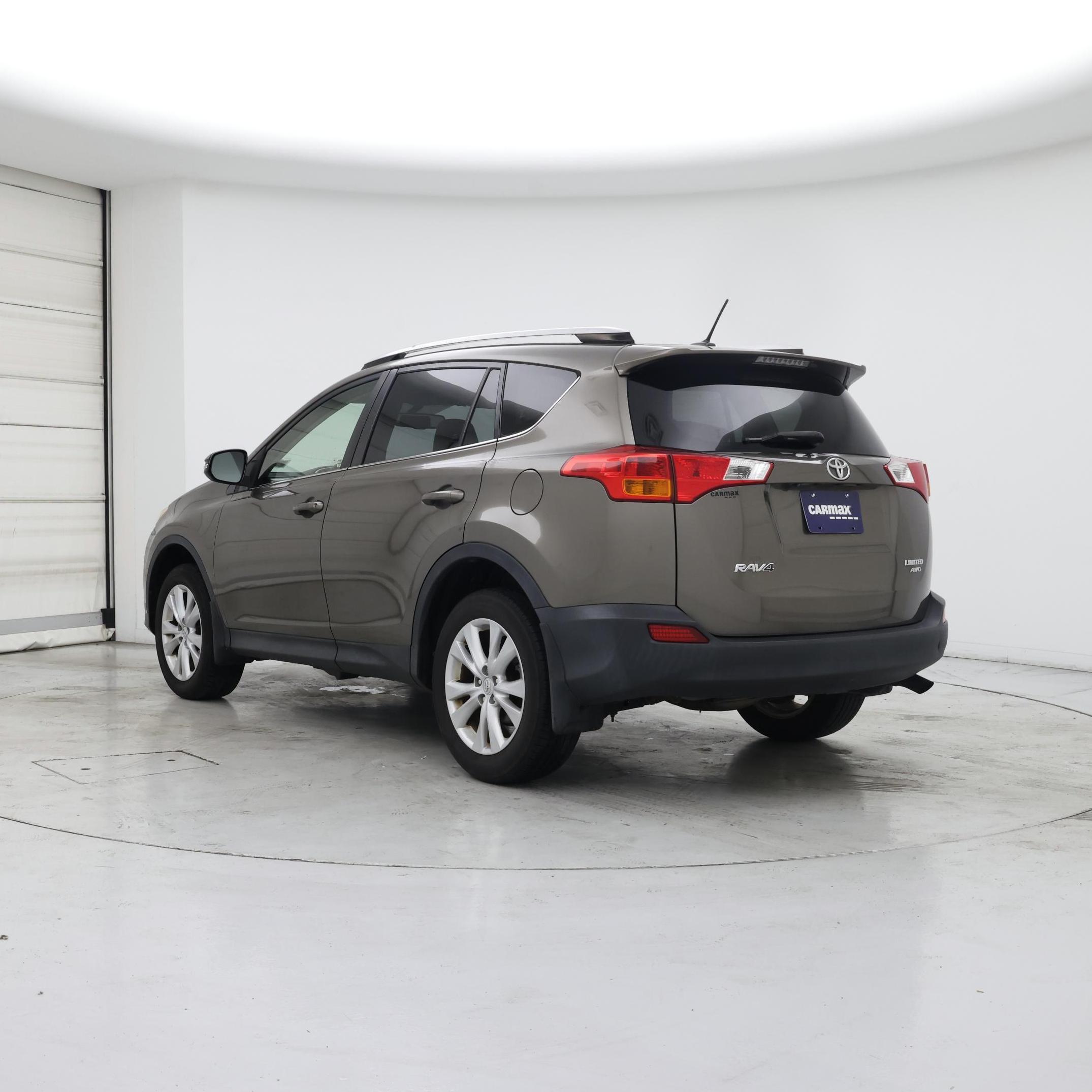 Thumbnail: 2014 Toyota RAV4 - 2