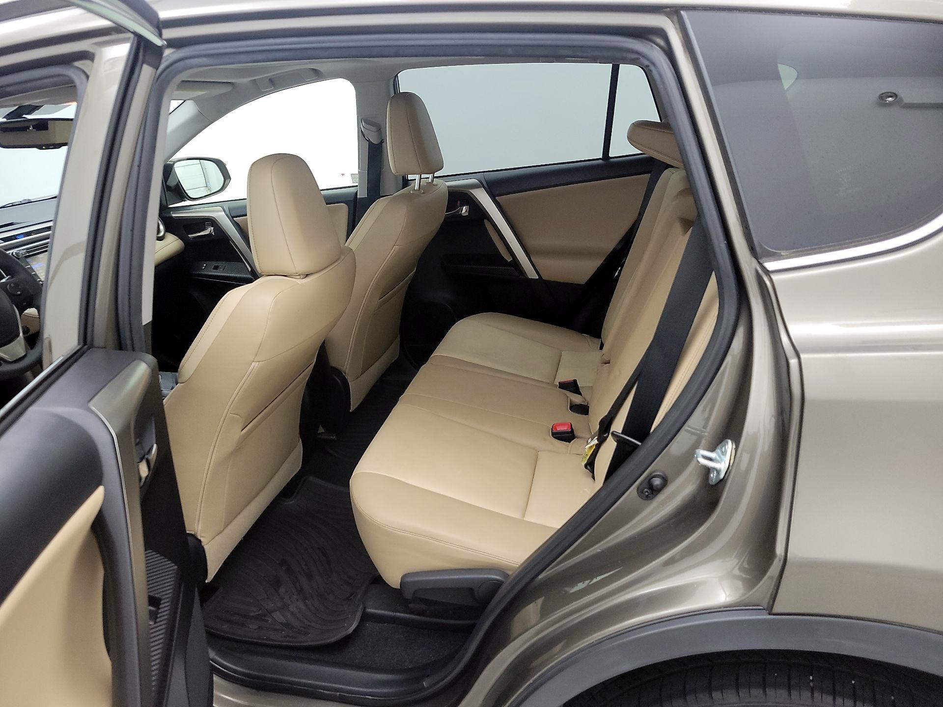 Thumbnail: 2014 Toyota RAV4 - 20