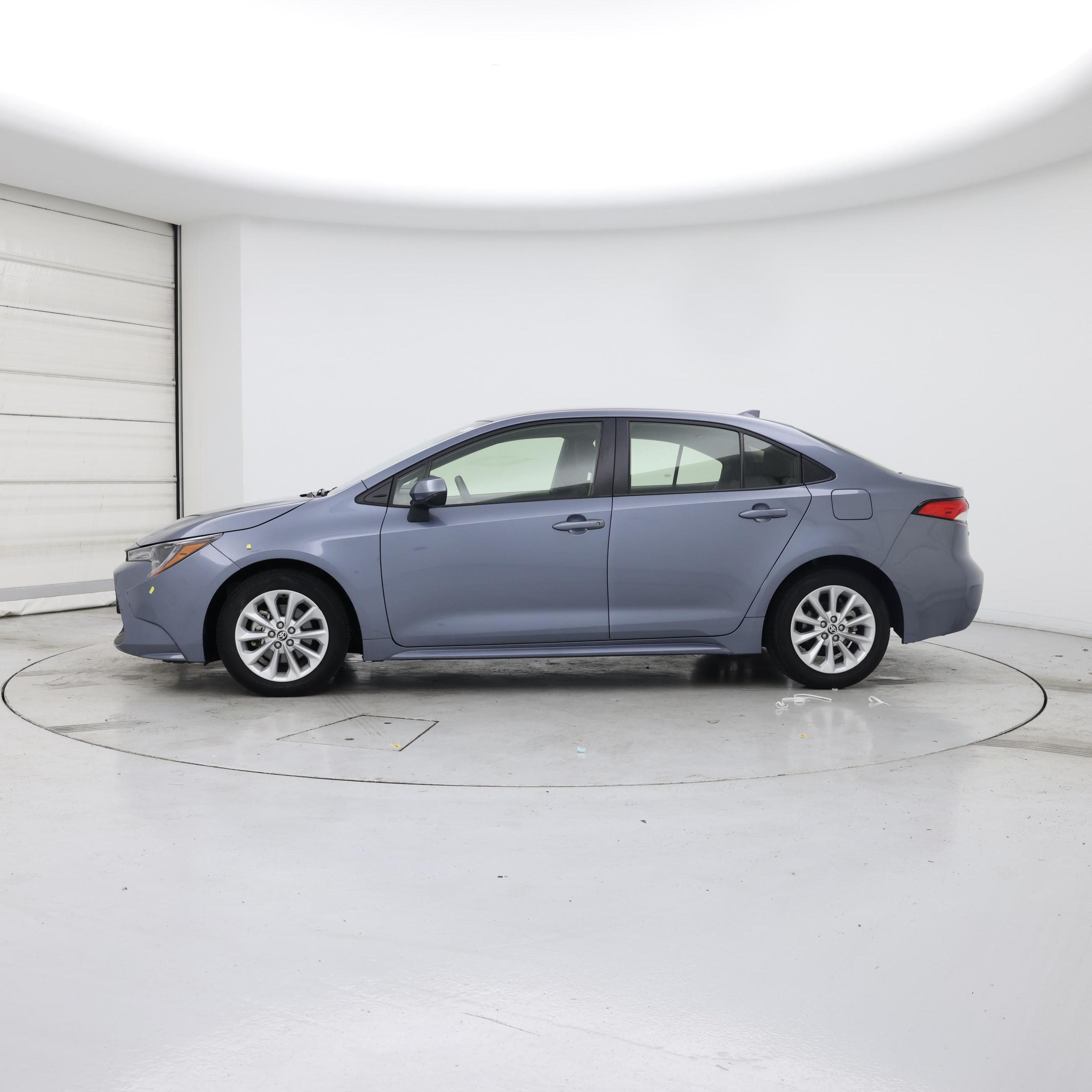 Thumbnail: 2022 Toyota Corolla - 3