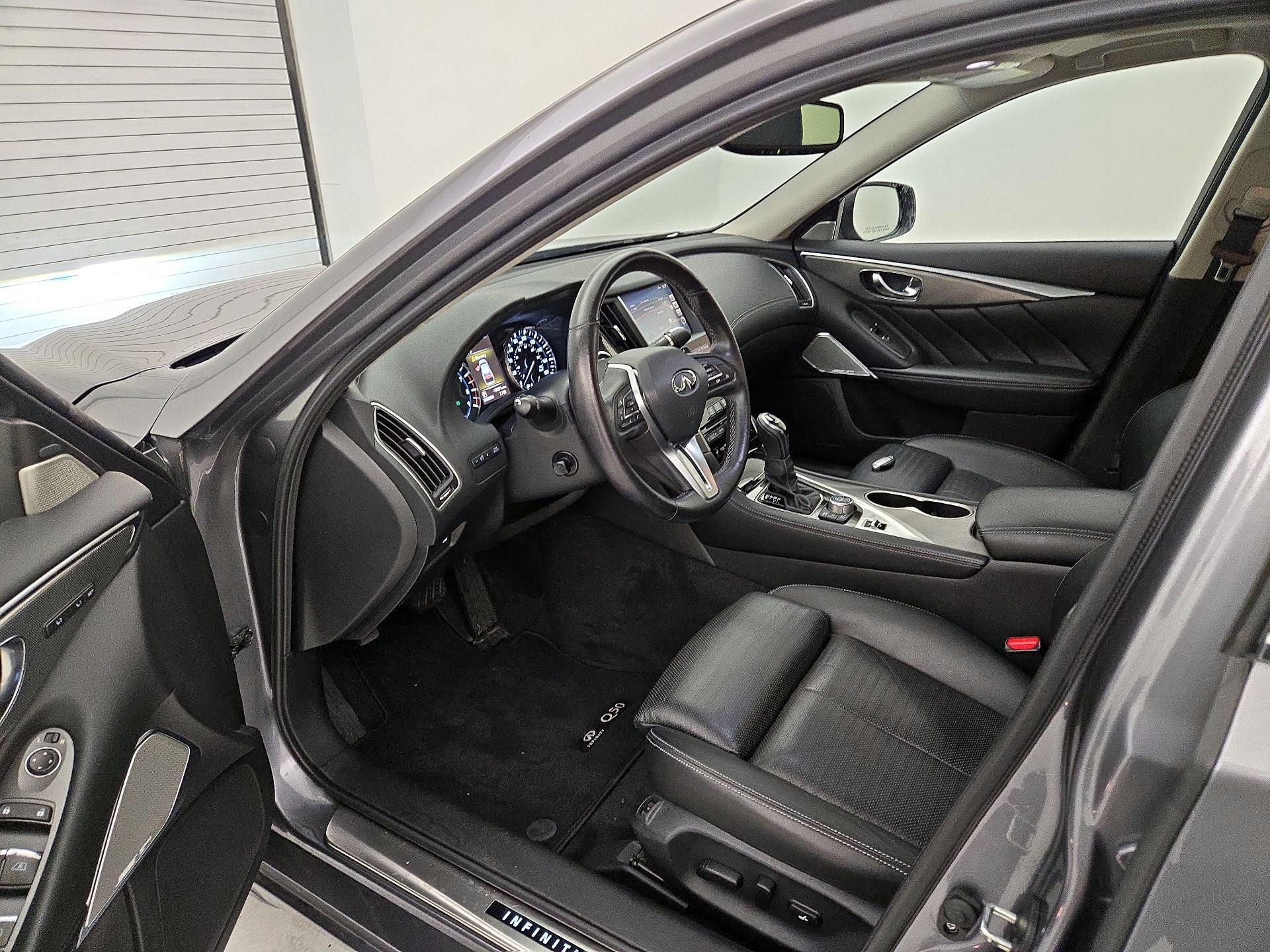 Thumbnail: 2019 INFINITI Q50 - 11