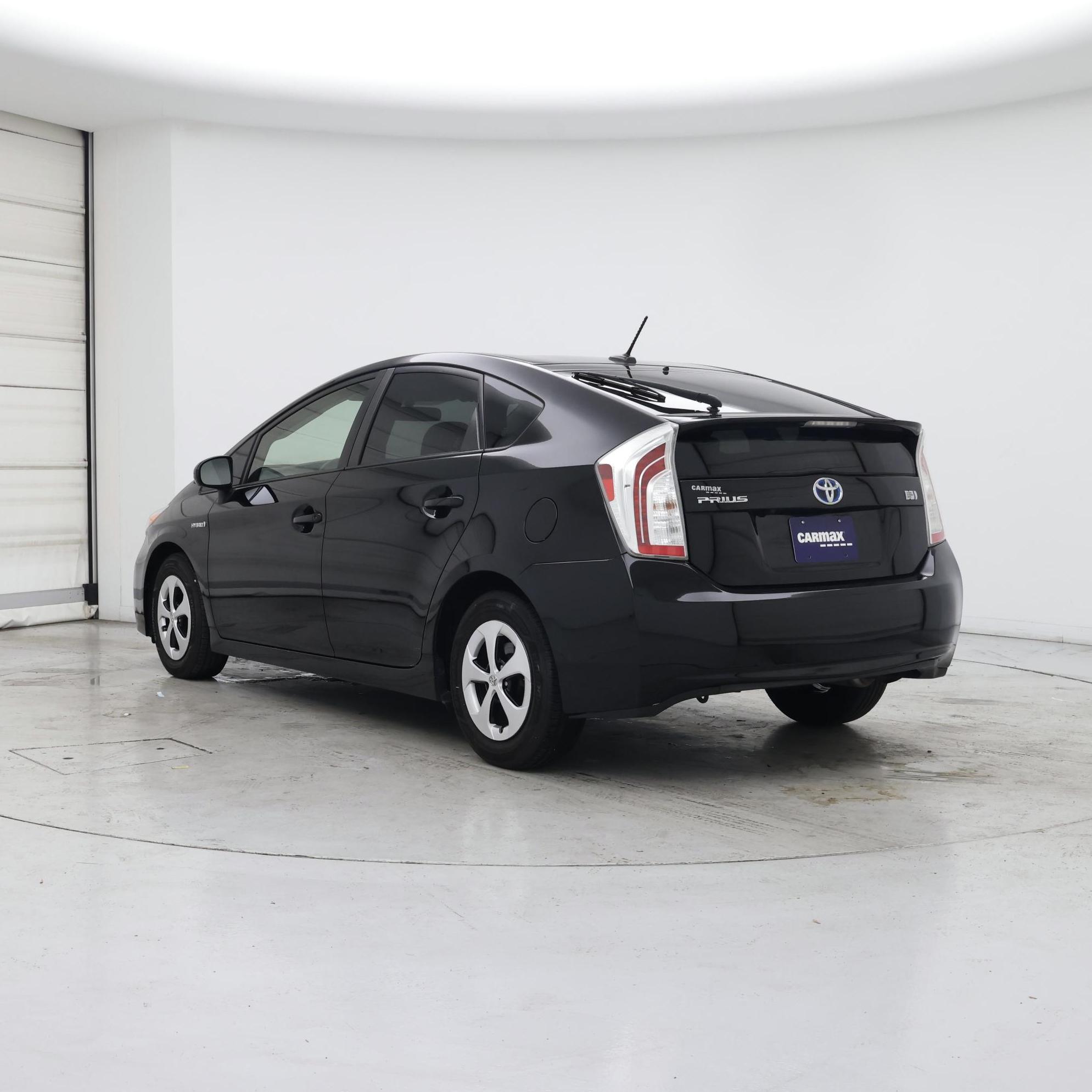 Thumbnail: 2015 Toyota Prius - 2