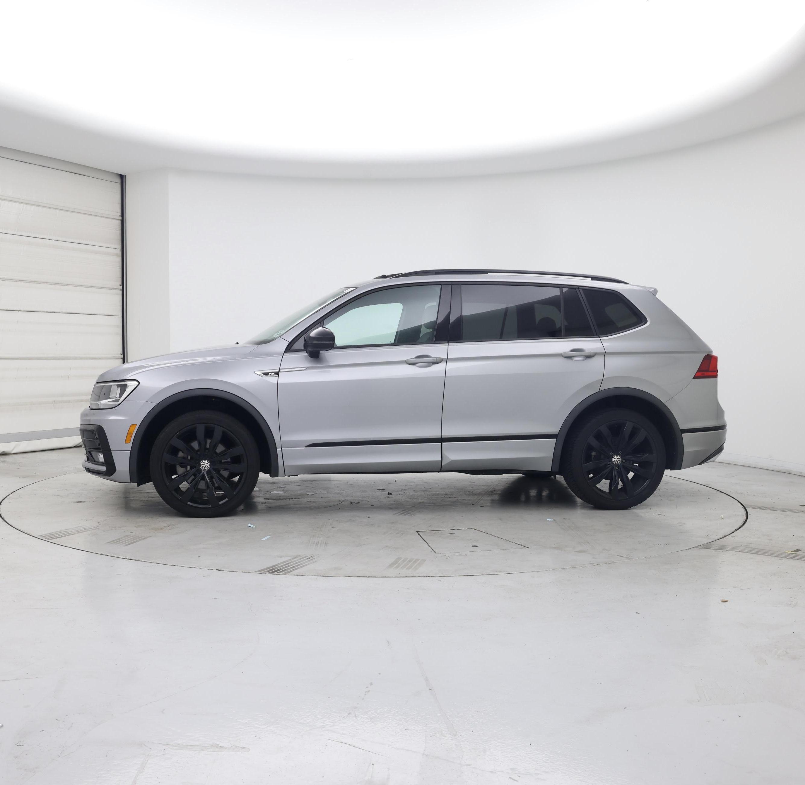 Thumbnail: 2021 Volkswagen Tiguan - 3