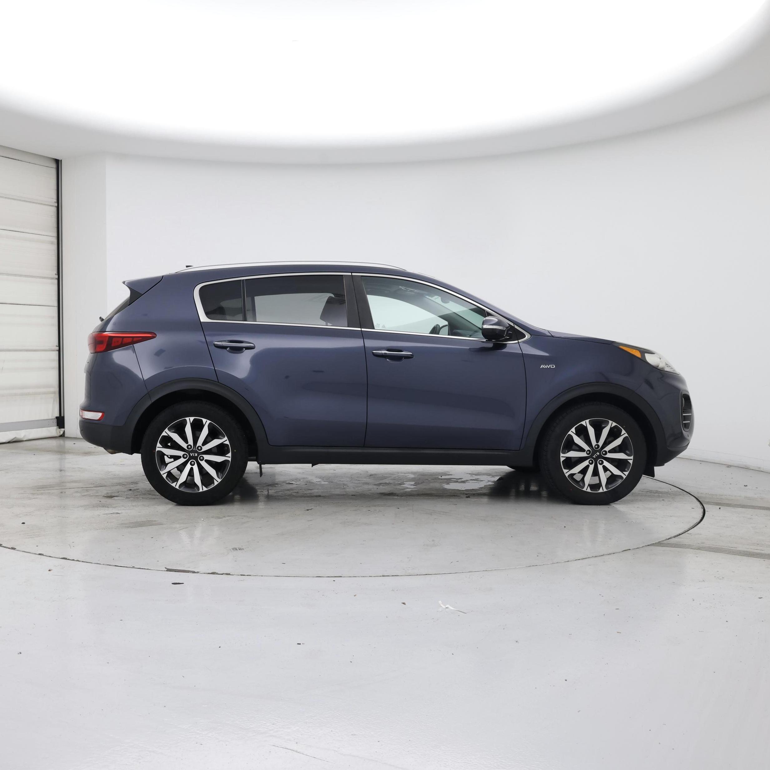 Thumbnail: 2017 Kia Sportage - 7