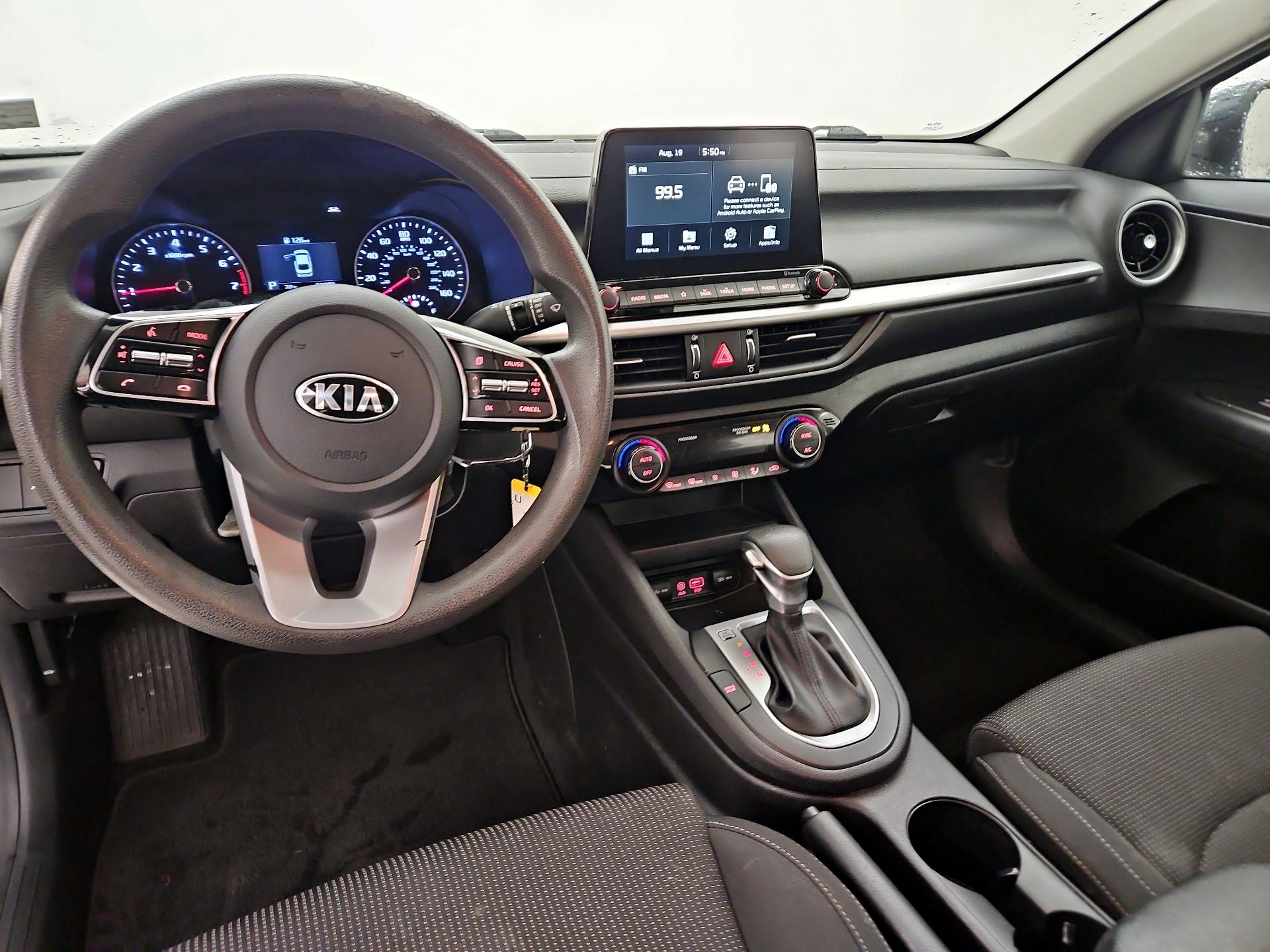 Thumbnail: 2019 Kia Forte - 9