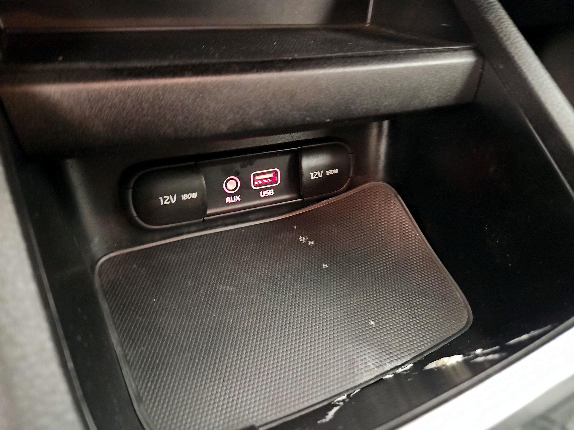 Thumbnail: 2019 Kia Forte - 18
