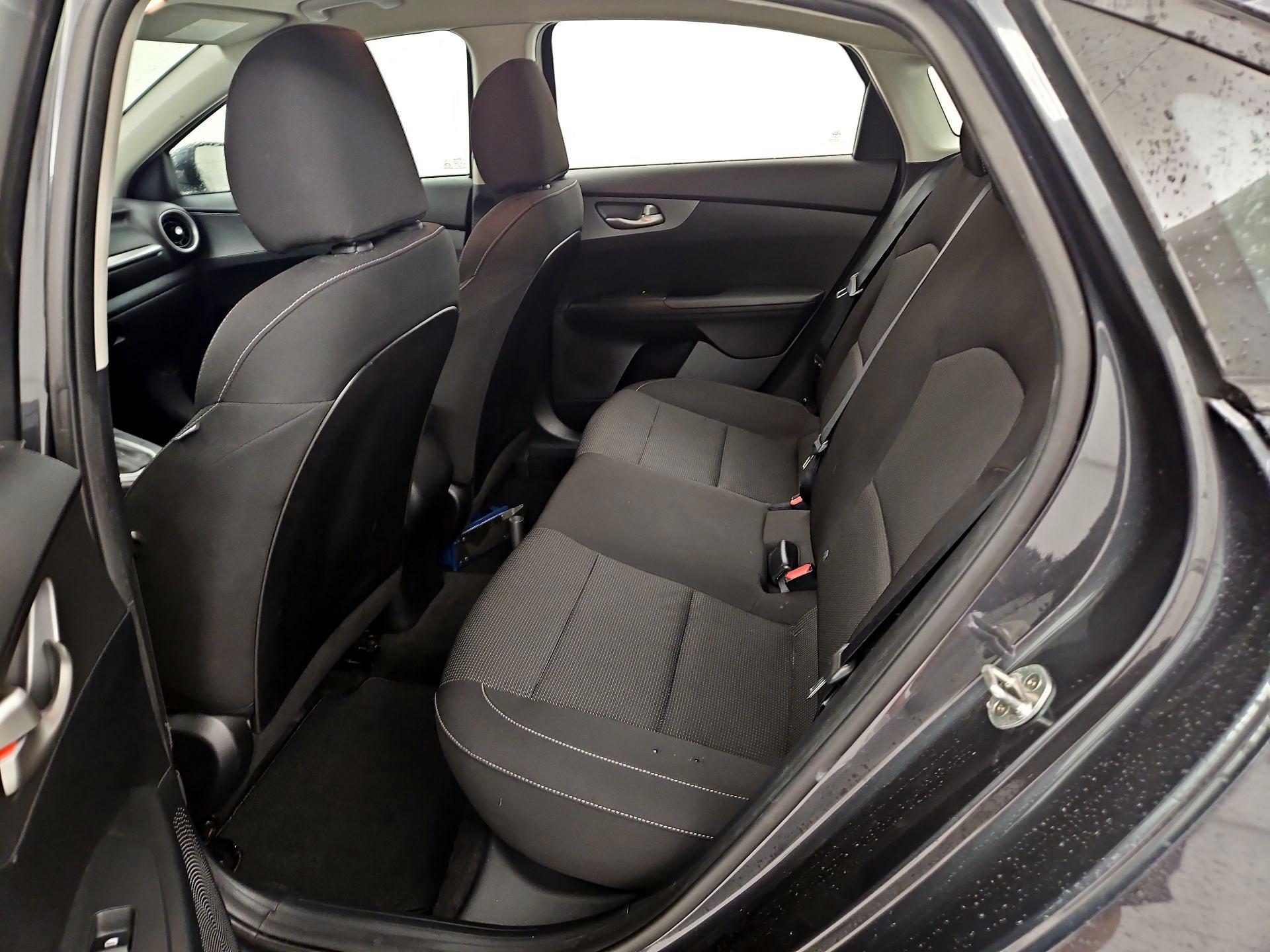 Thumbnail: 2019 Kia Forte - 19