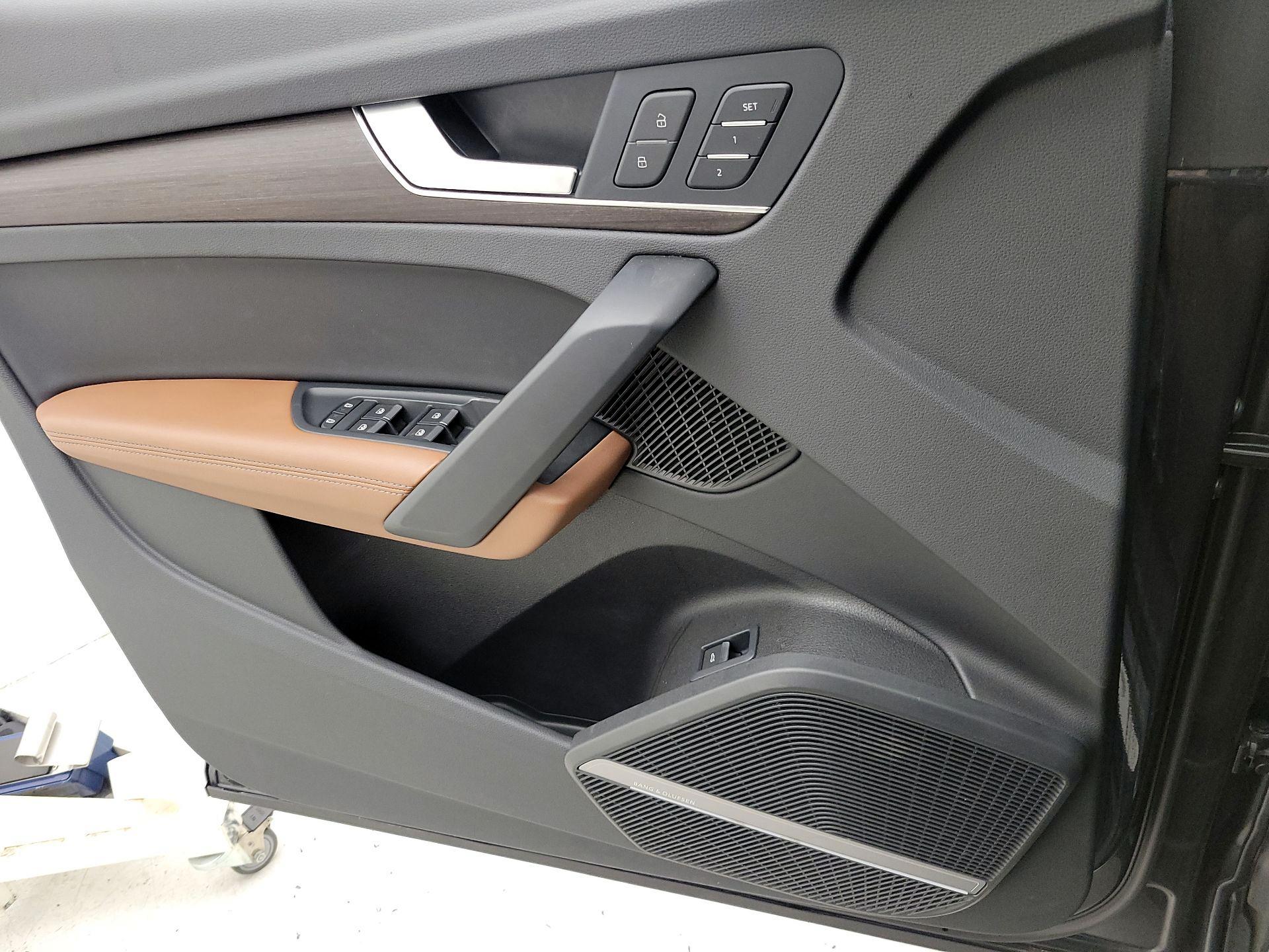 Thumbnail: 2021 Audi Q5 - 12