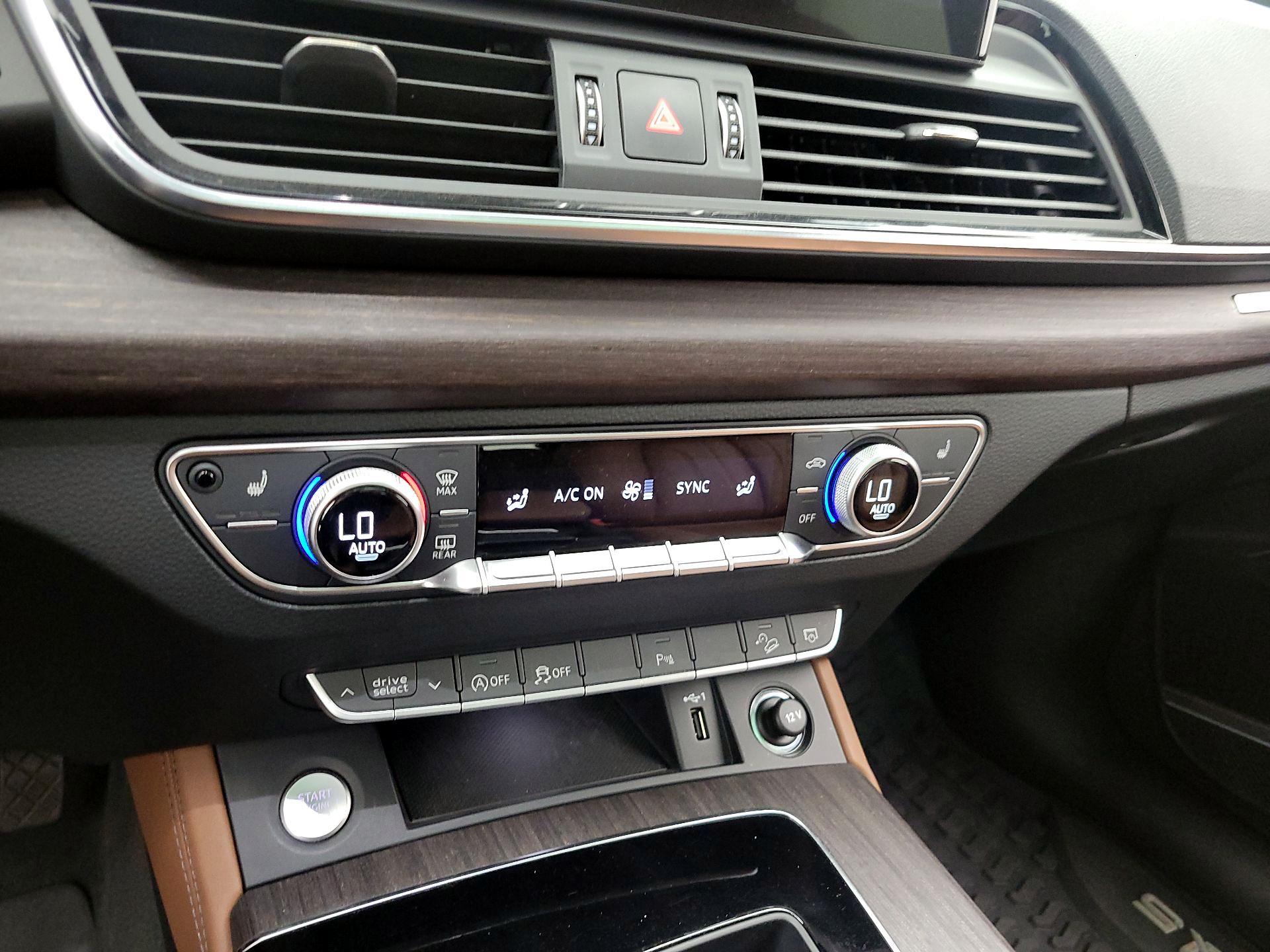 Thumbnail: 2021 Audi Q5 - 16