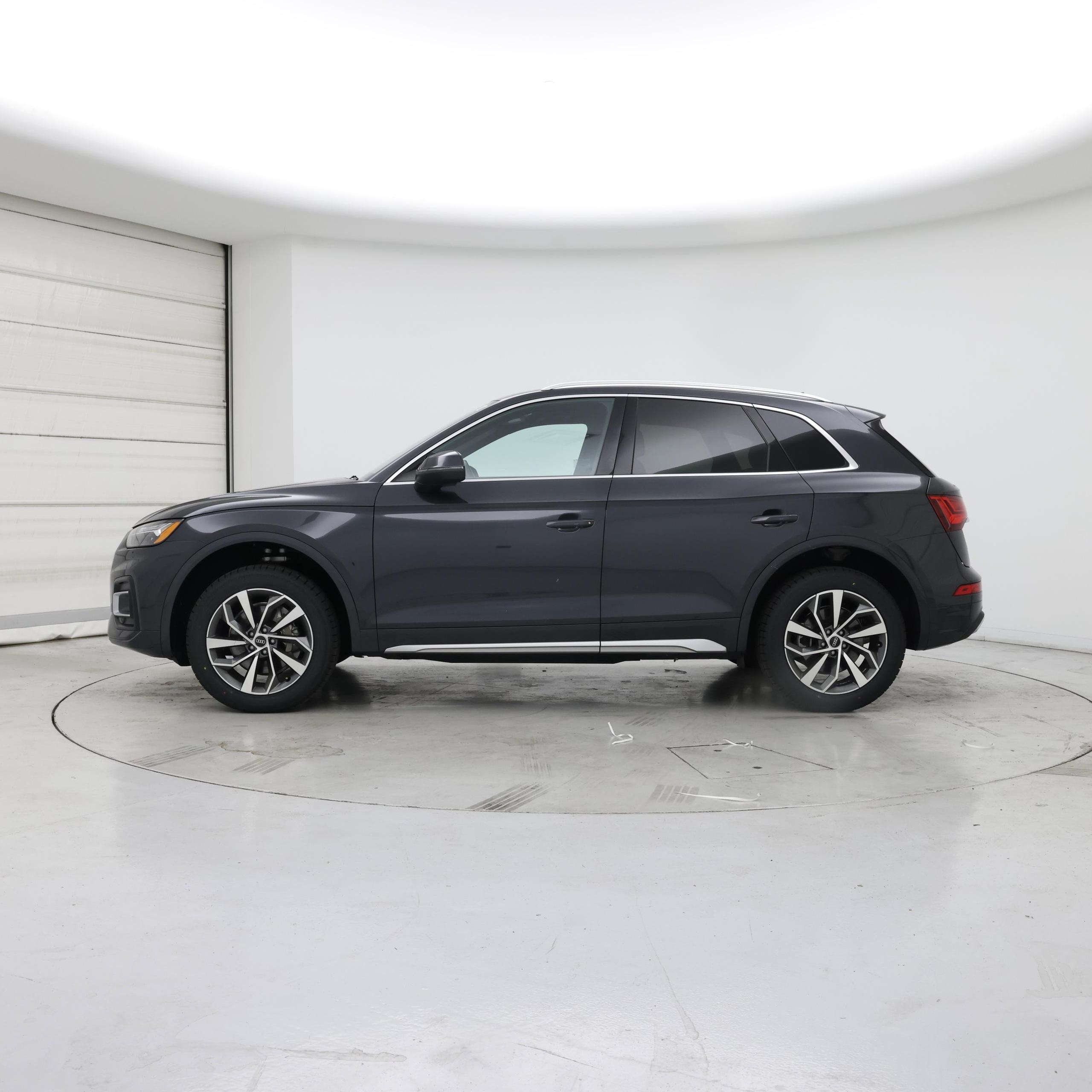 Thumbnail: 2021 Audi Q5 - 3