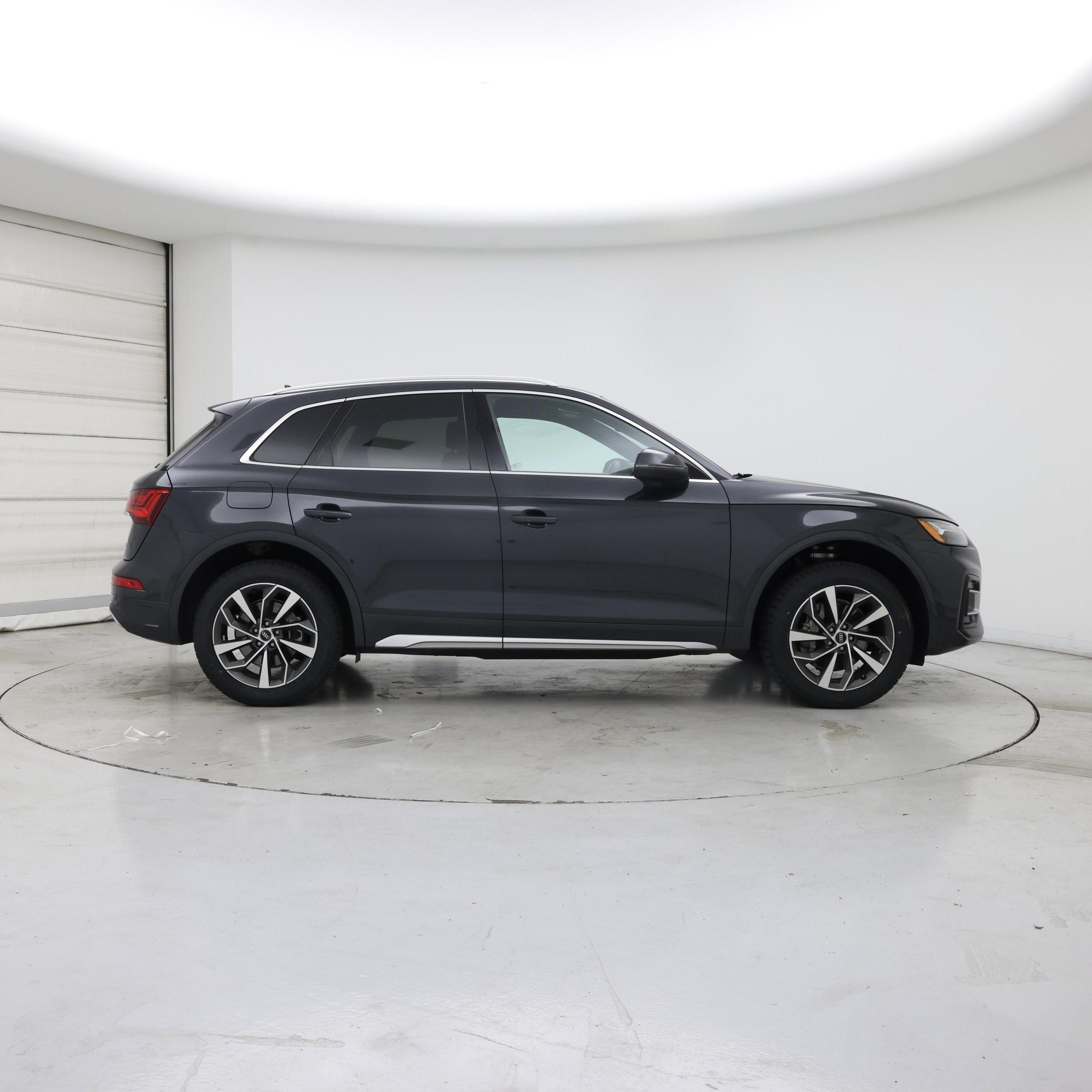 Thumbnail: 2021 Audi Q5 - 7