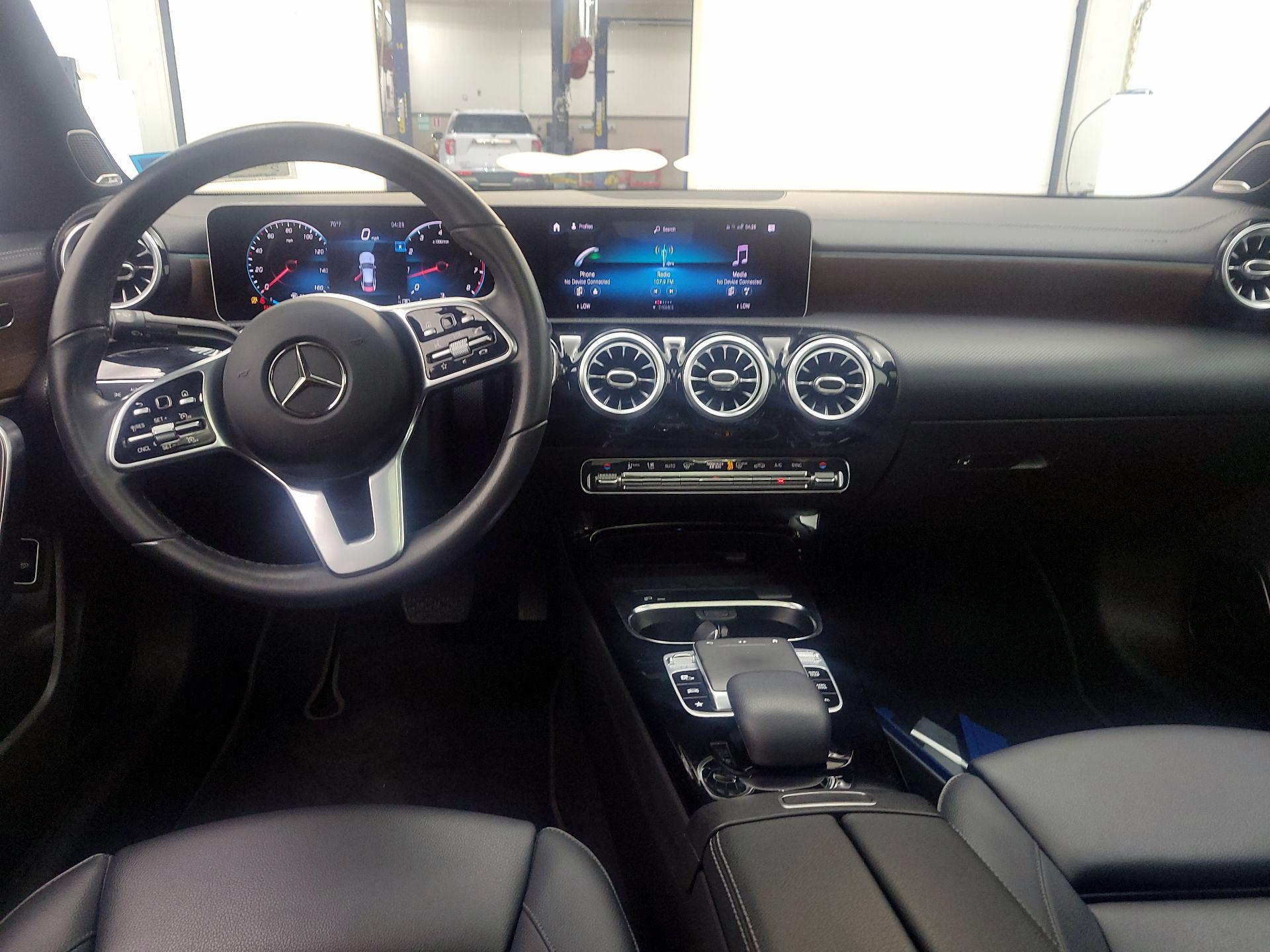 Thumbnail: 2020 Mercedes-Benz CLA - 9