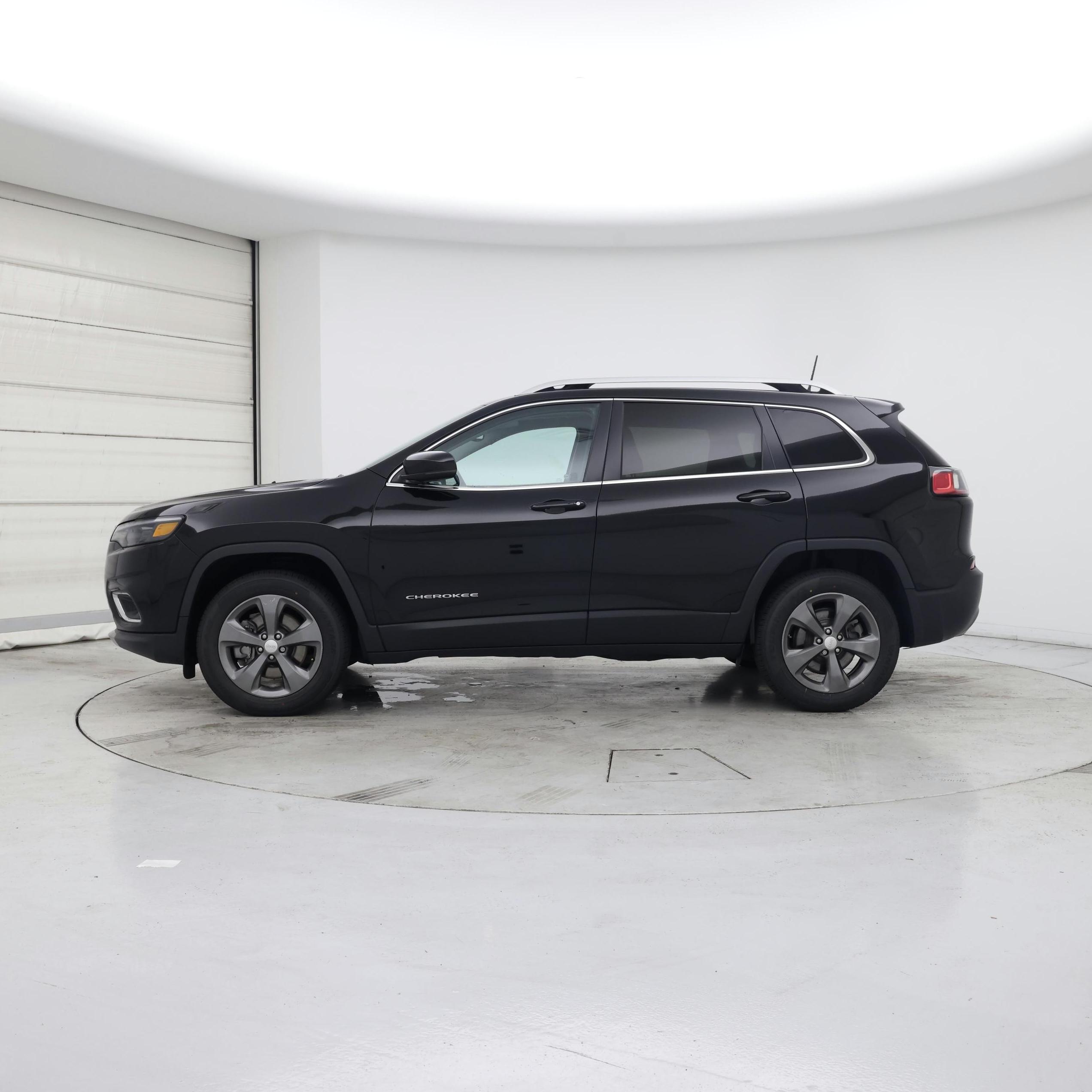 Thumbnail: 2020 Jeep Cherokee - 3