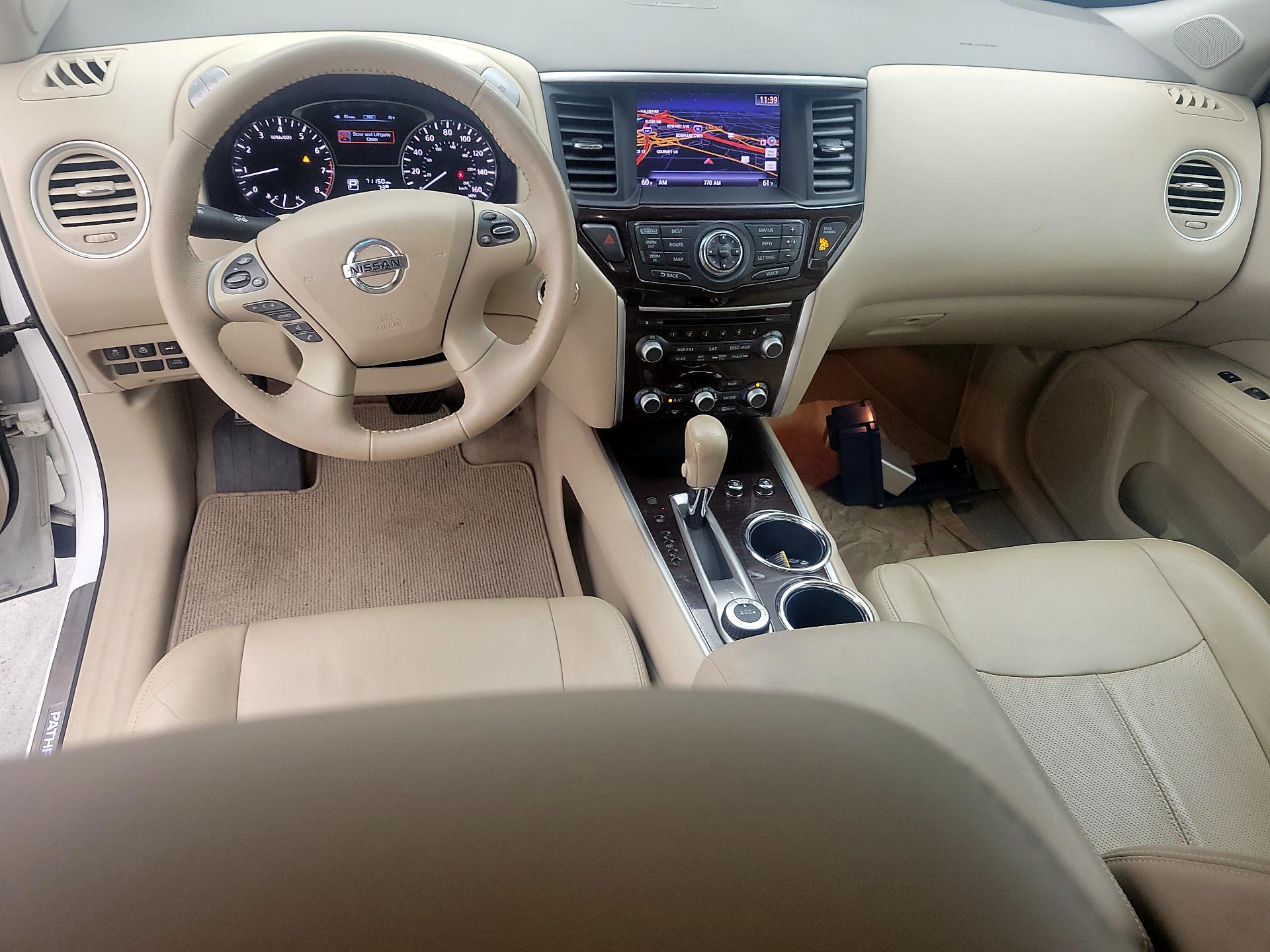 Thumbnail: 2013 Nissan Pathfinder - 9
