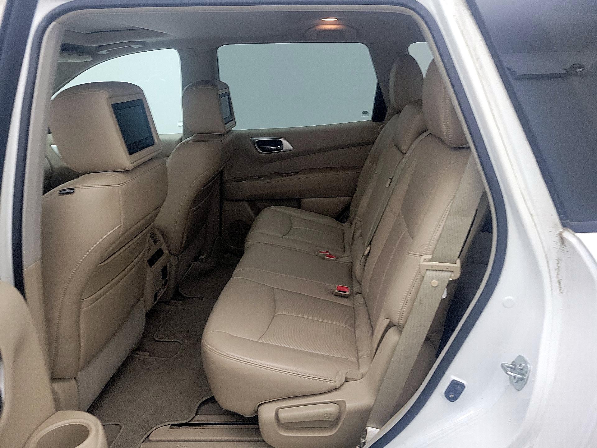 Thumbnail: 2013 Nissan Pathfinder - 20