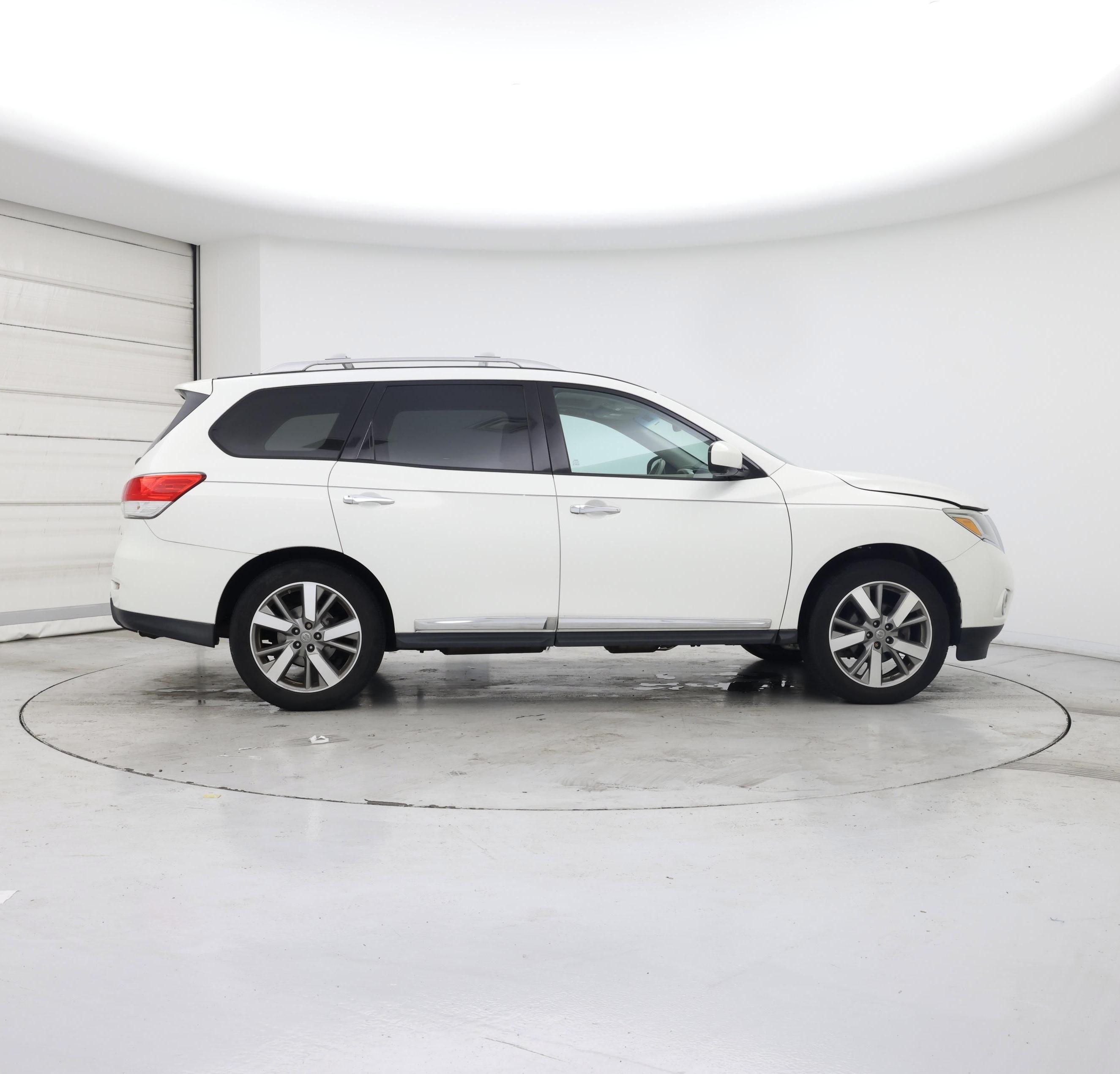 Thumbnail: 2013 Nissan Pathfinder - 7