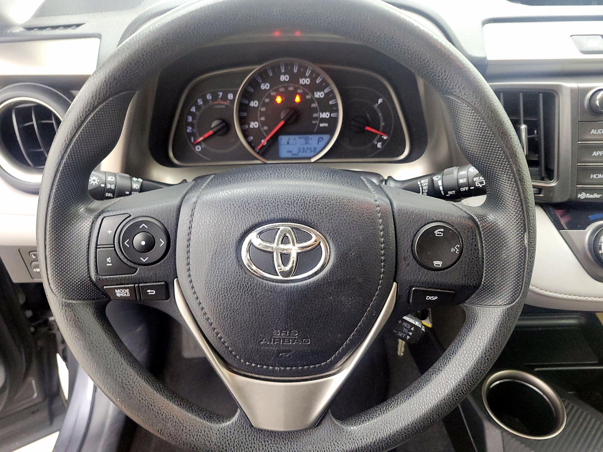 Thumbnail: 2015 Toyota RAV4 - 10