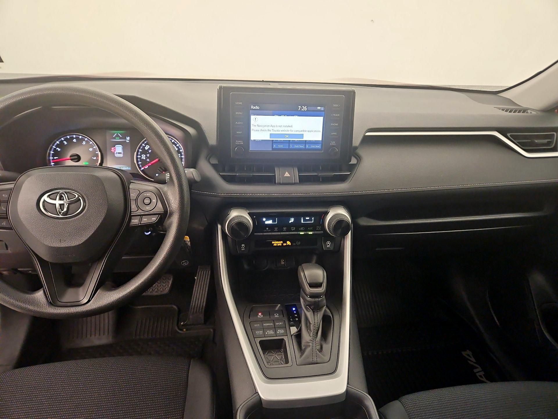 Thumbnail: 2019 Toyota RAV4 - 9