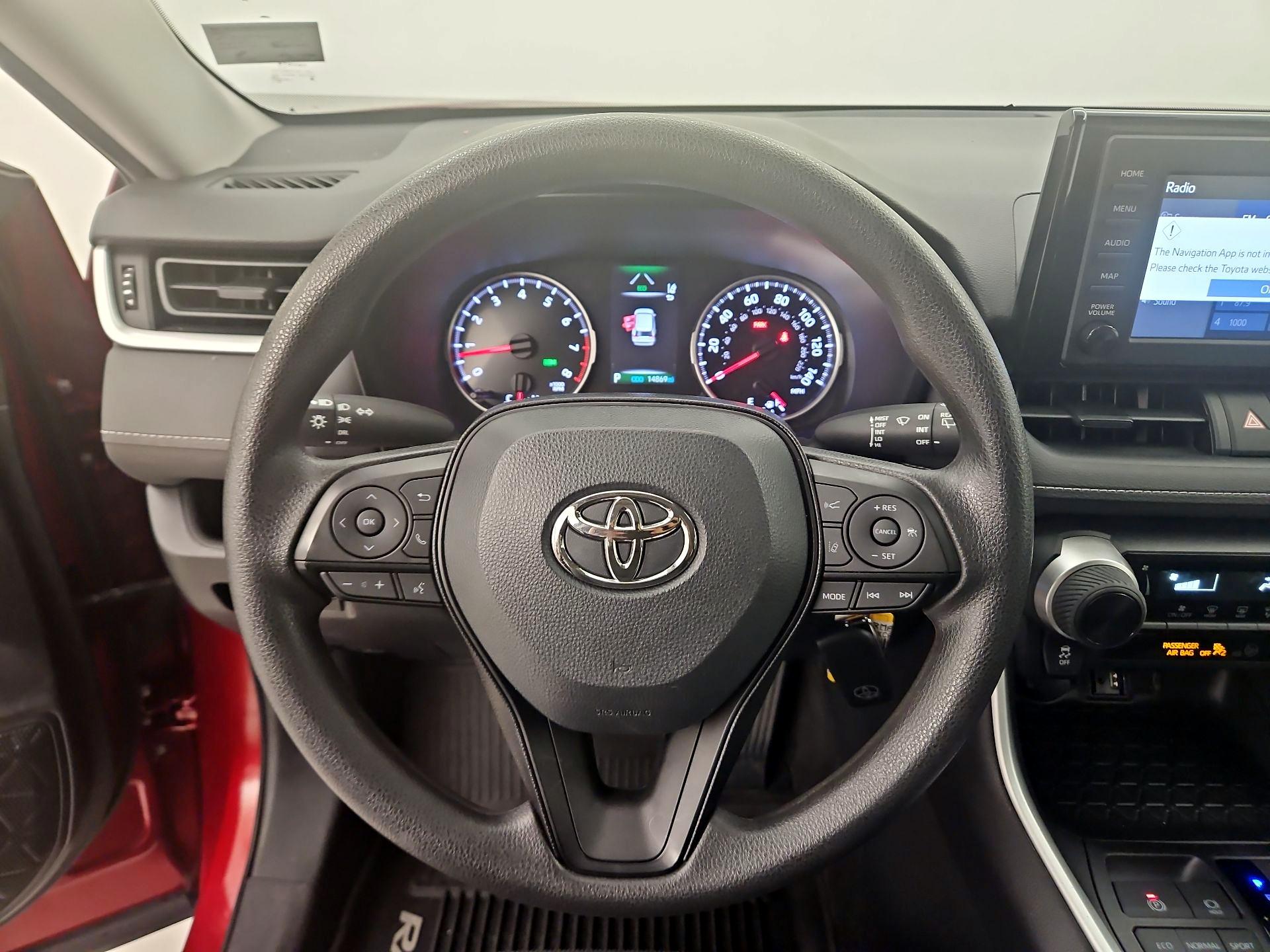 Thumbnail: 2019 Toyota RAV4 - 10