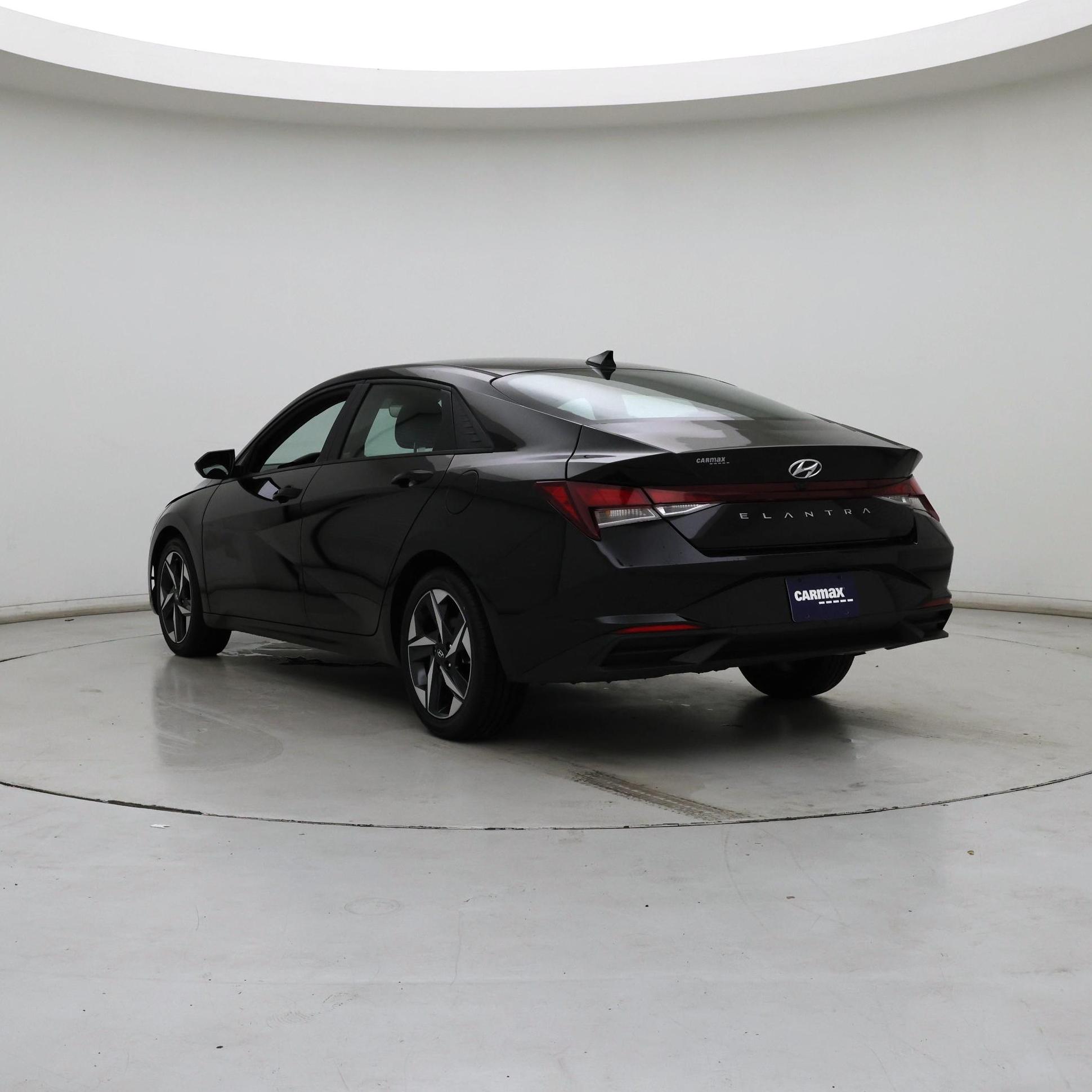 Thumbnail: 2023 Hyundai Elantra - 2