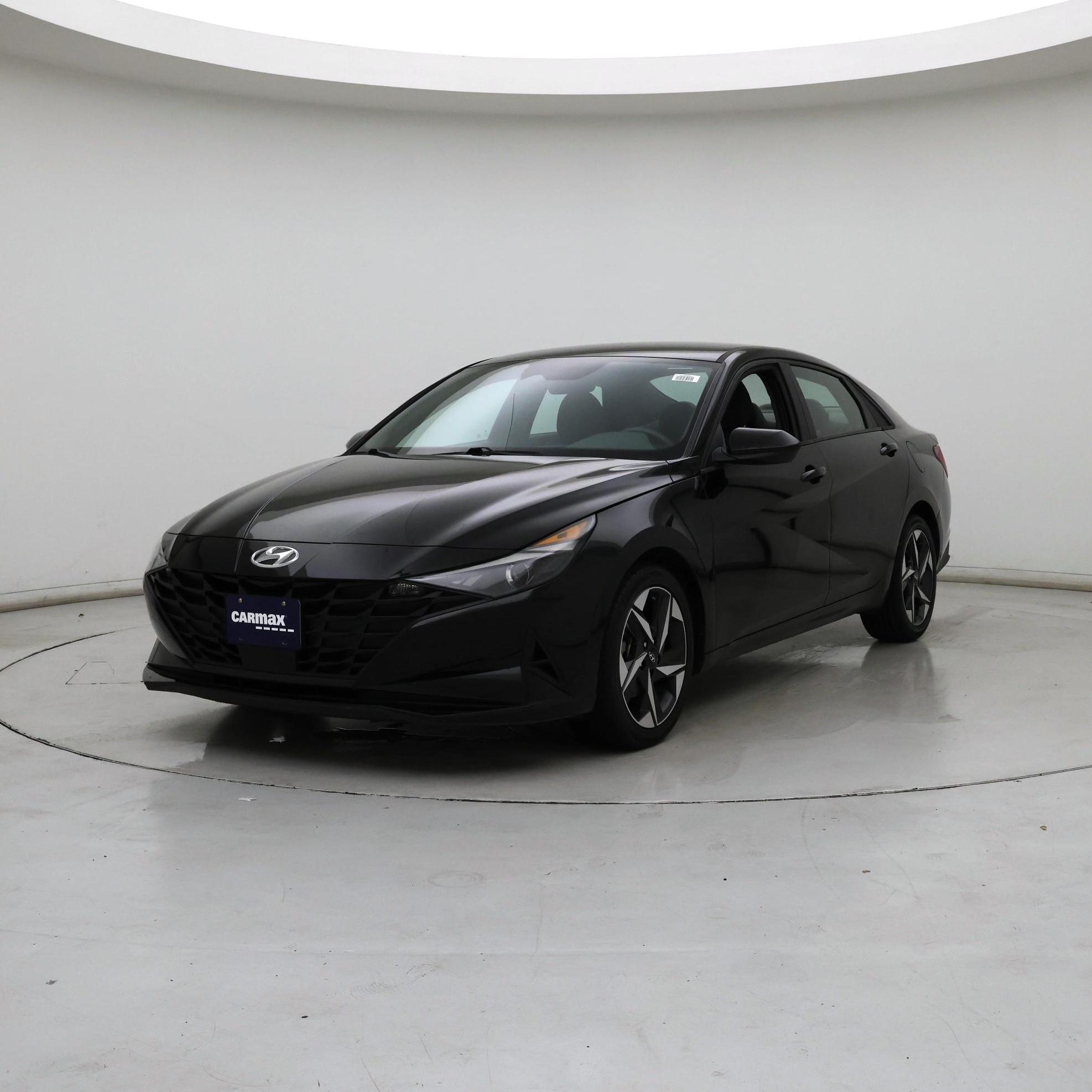 Thumbnail: 2023 Hyundai Elantra - 4