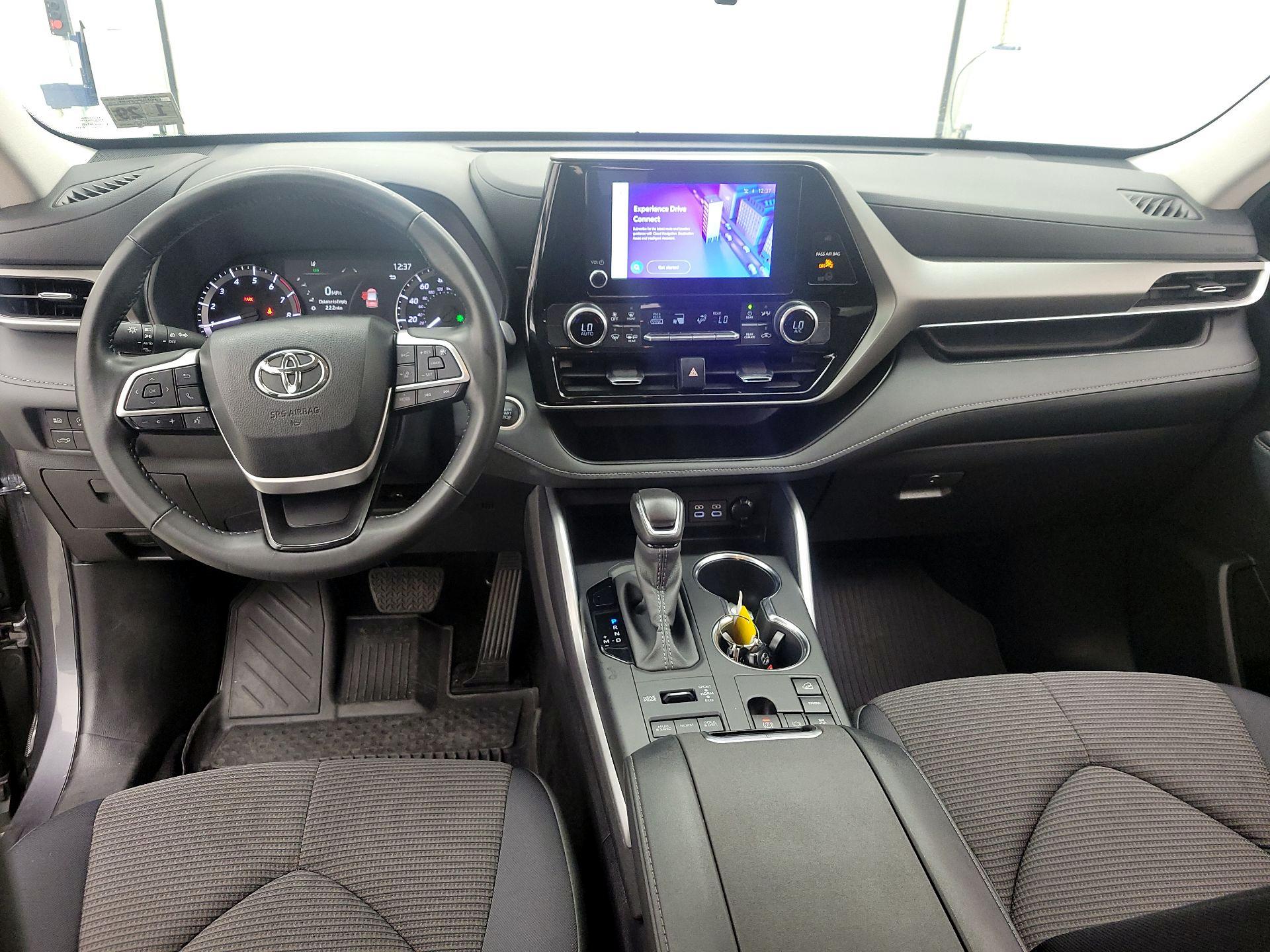 Thumbnail: 2024 Toyota Highlander - 9
