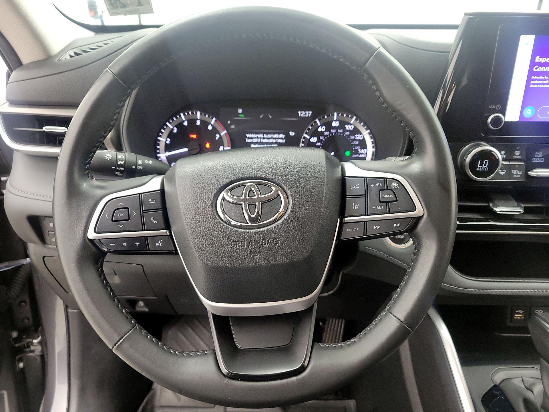 Thumbnail: 2024 Toyota Highlander - 10
