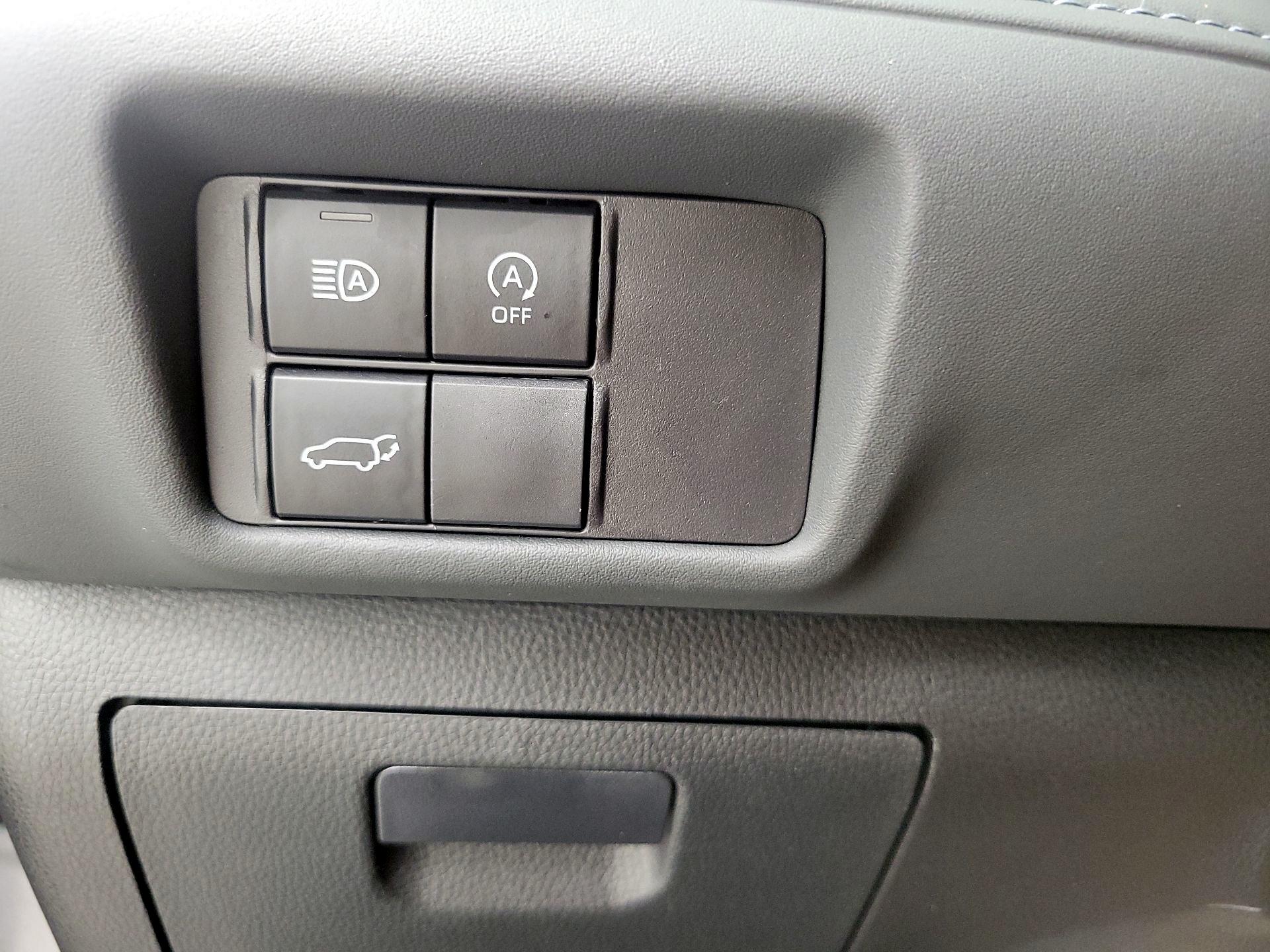 Thumbnail: 2024 Toyota Highlander - 13