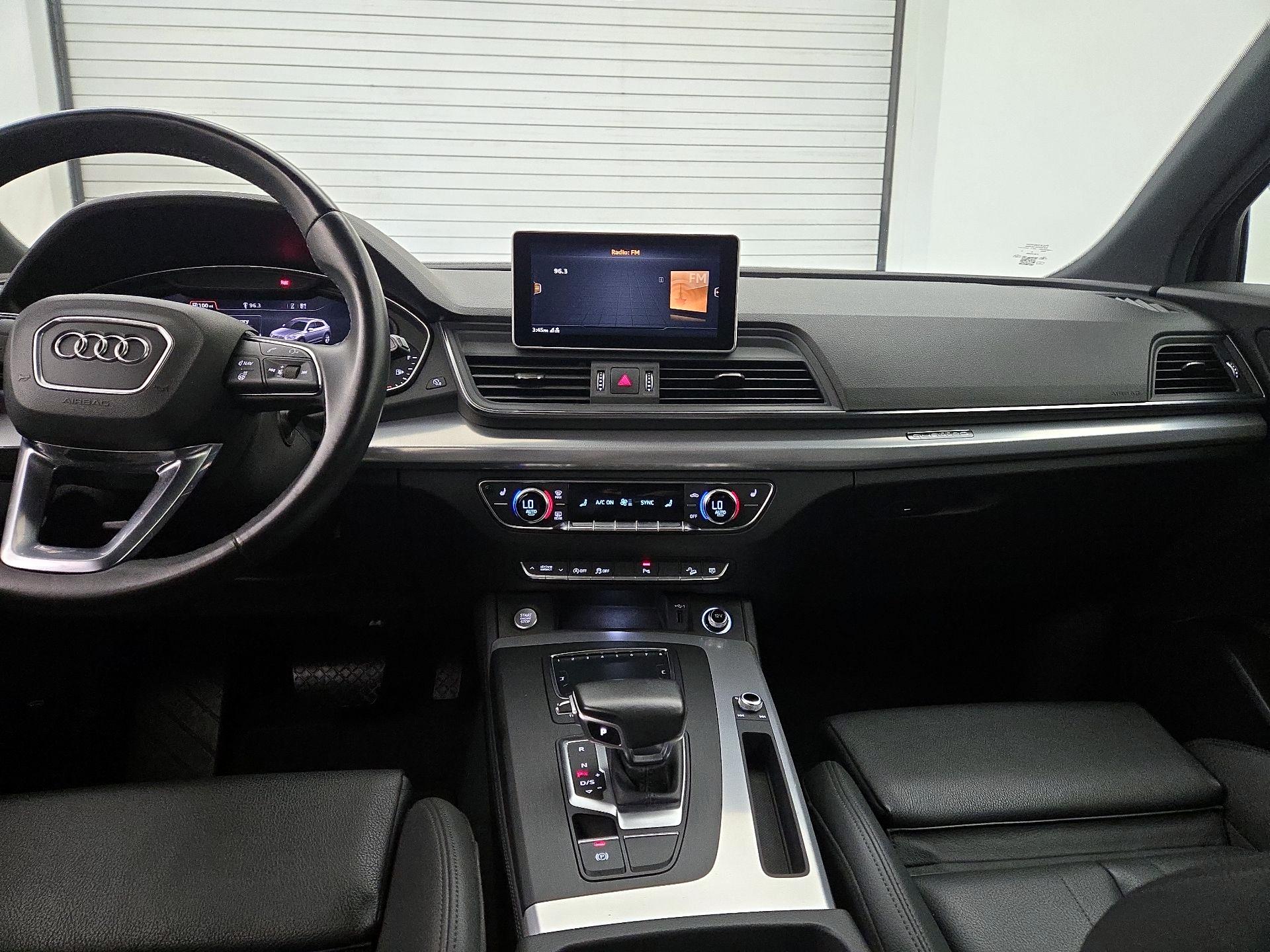 Thumbnail: 2020 Audi Q5 - 9