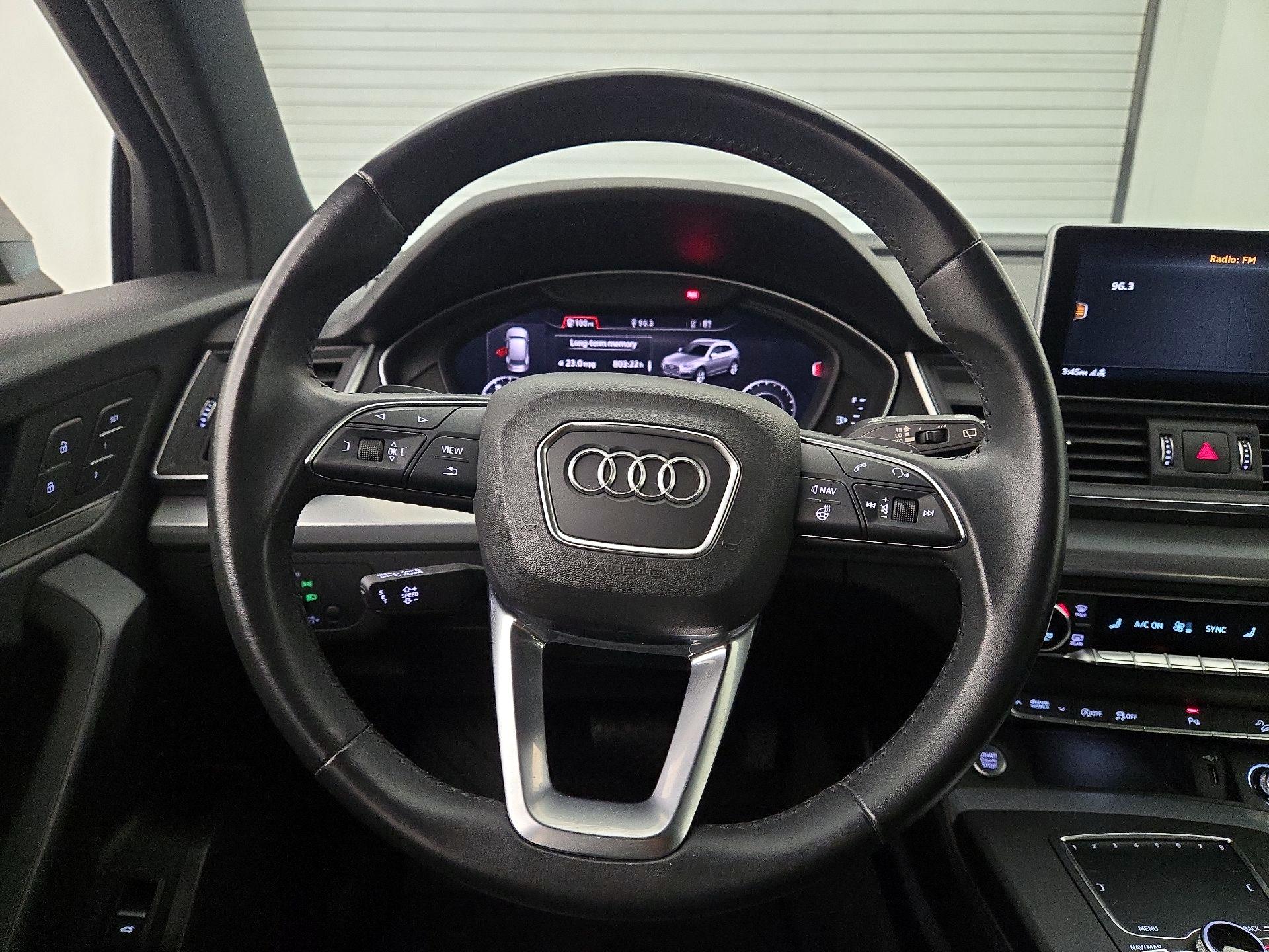 Thumbnail: 2020 Audi Q5 - 10