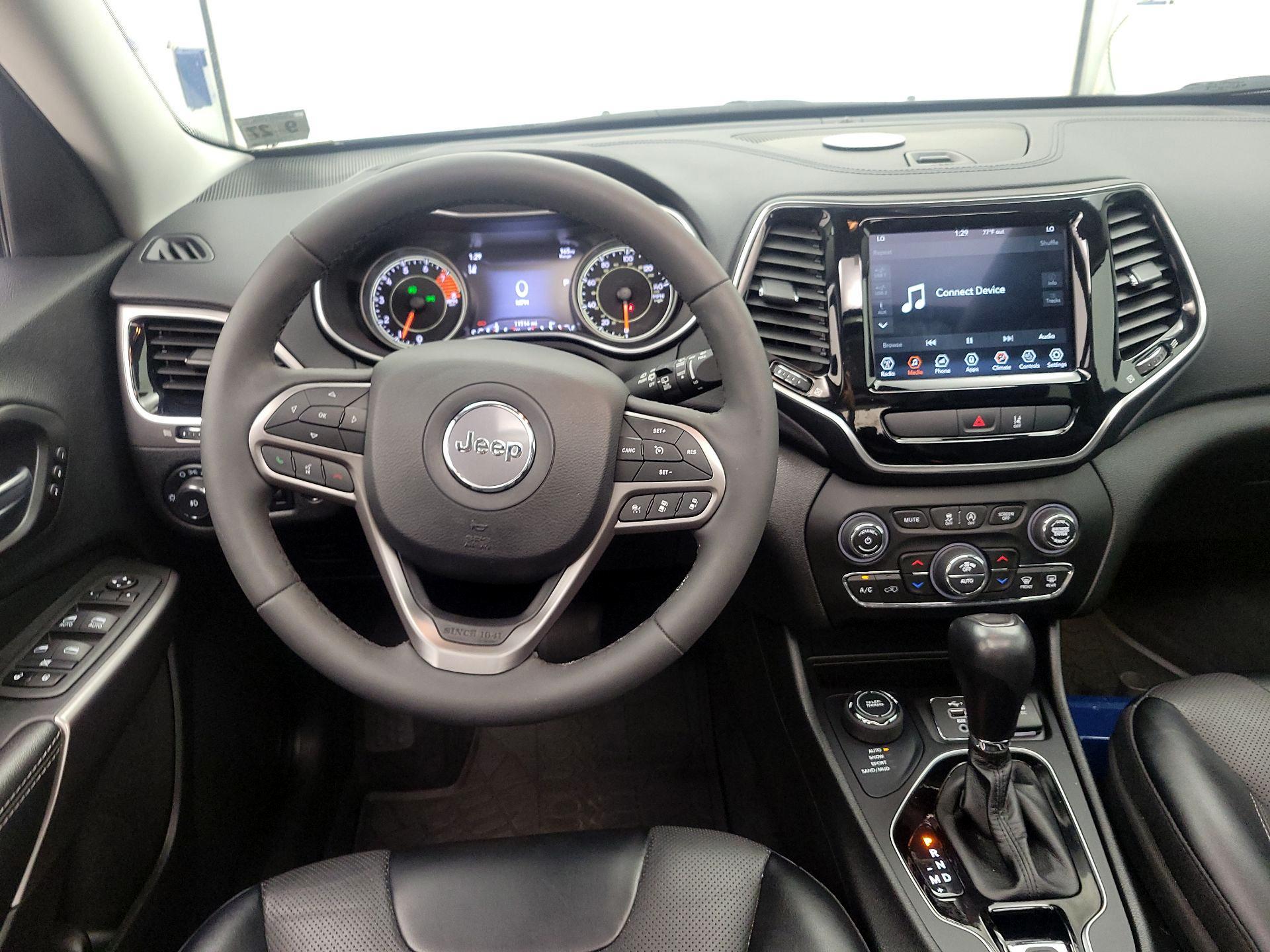 Thumbnail: 2022 Jeep Cherokee - 10