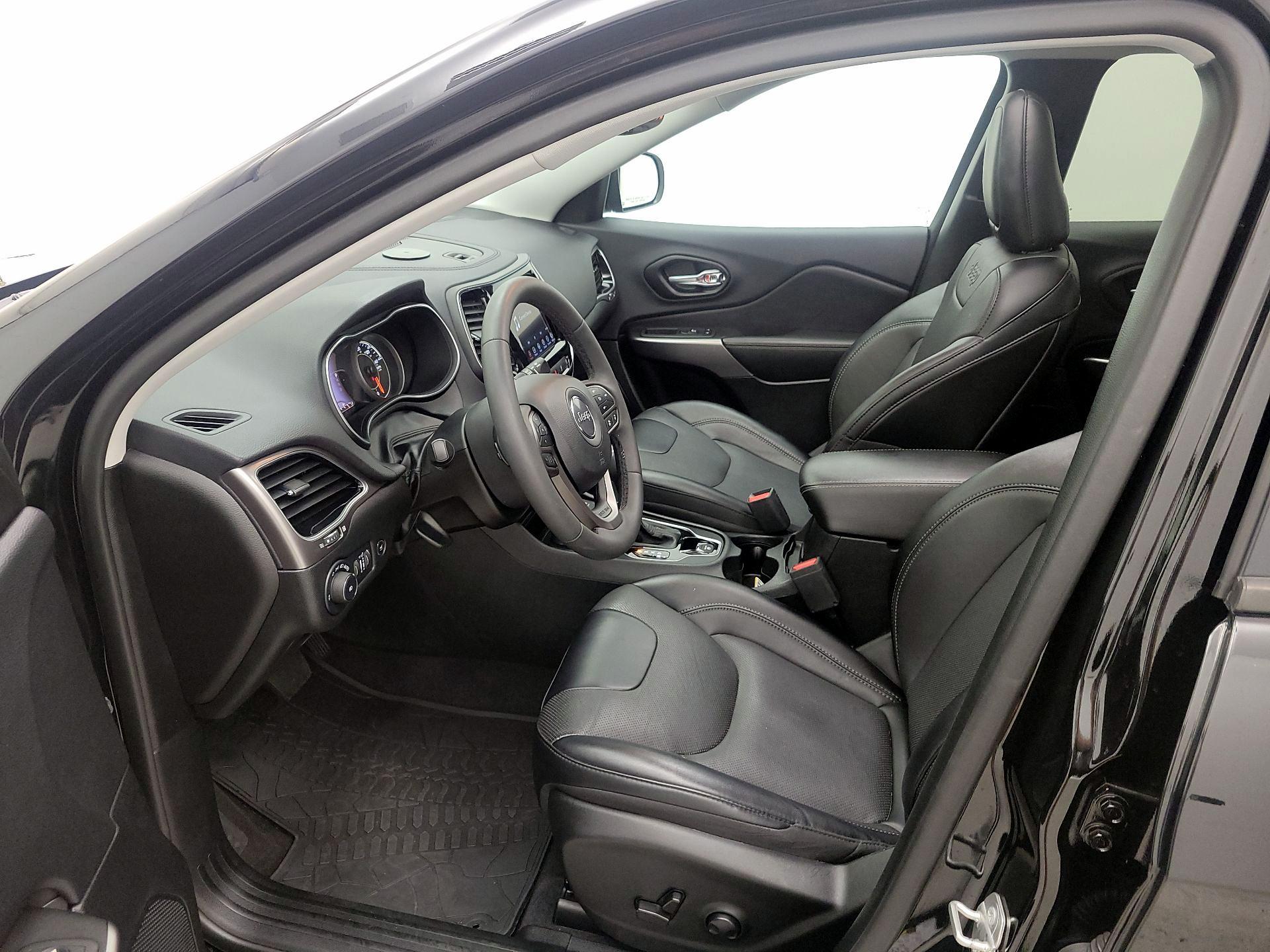 Thumbnail: 2022 Jeep Cherokee - 11