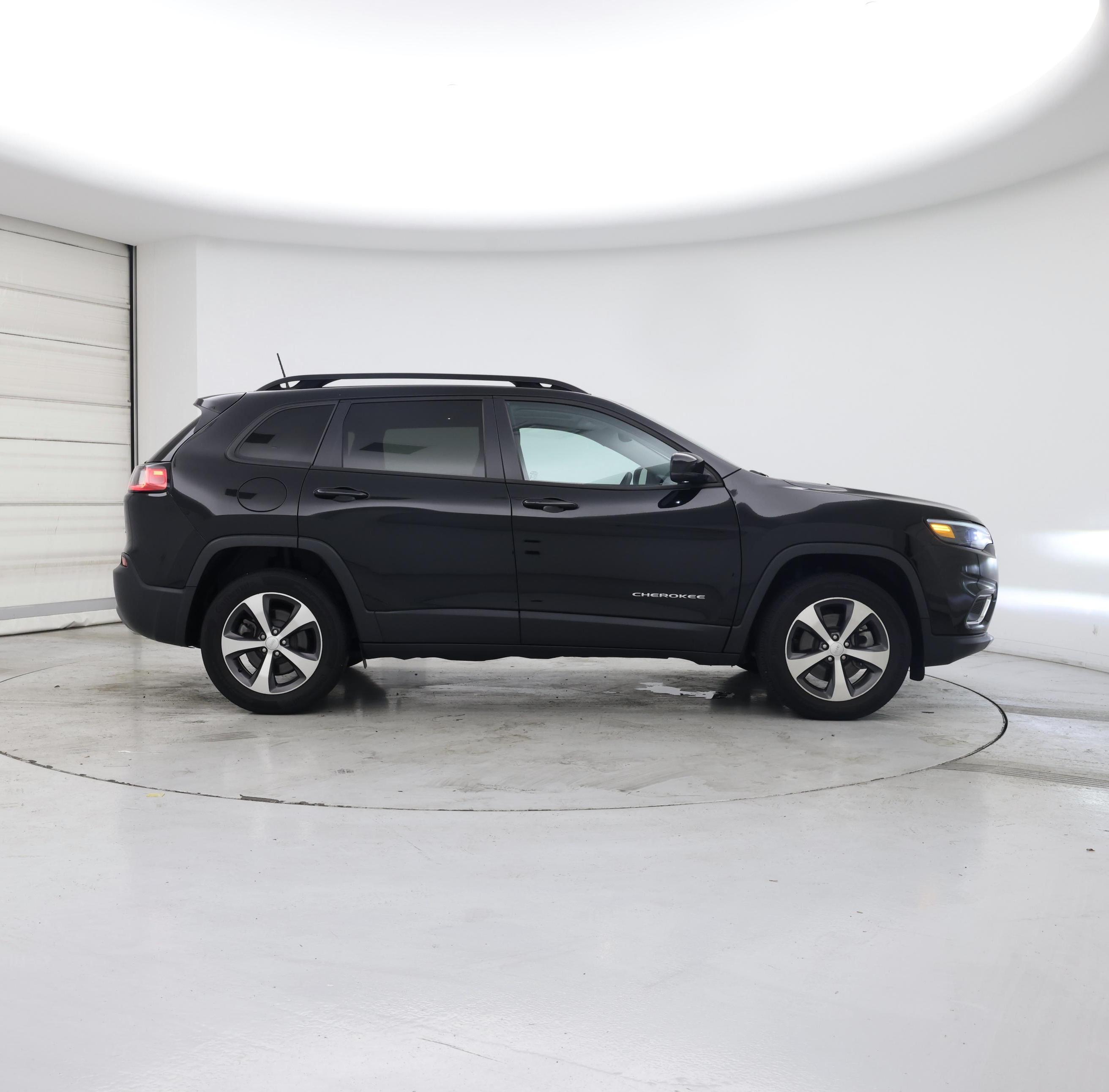 Thumbnail: 2022 Jeep Cherokee - 7