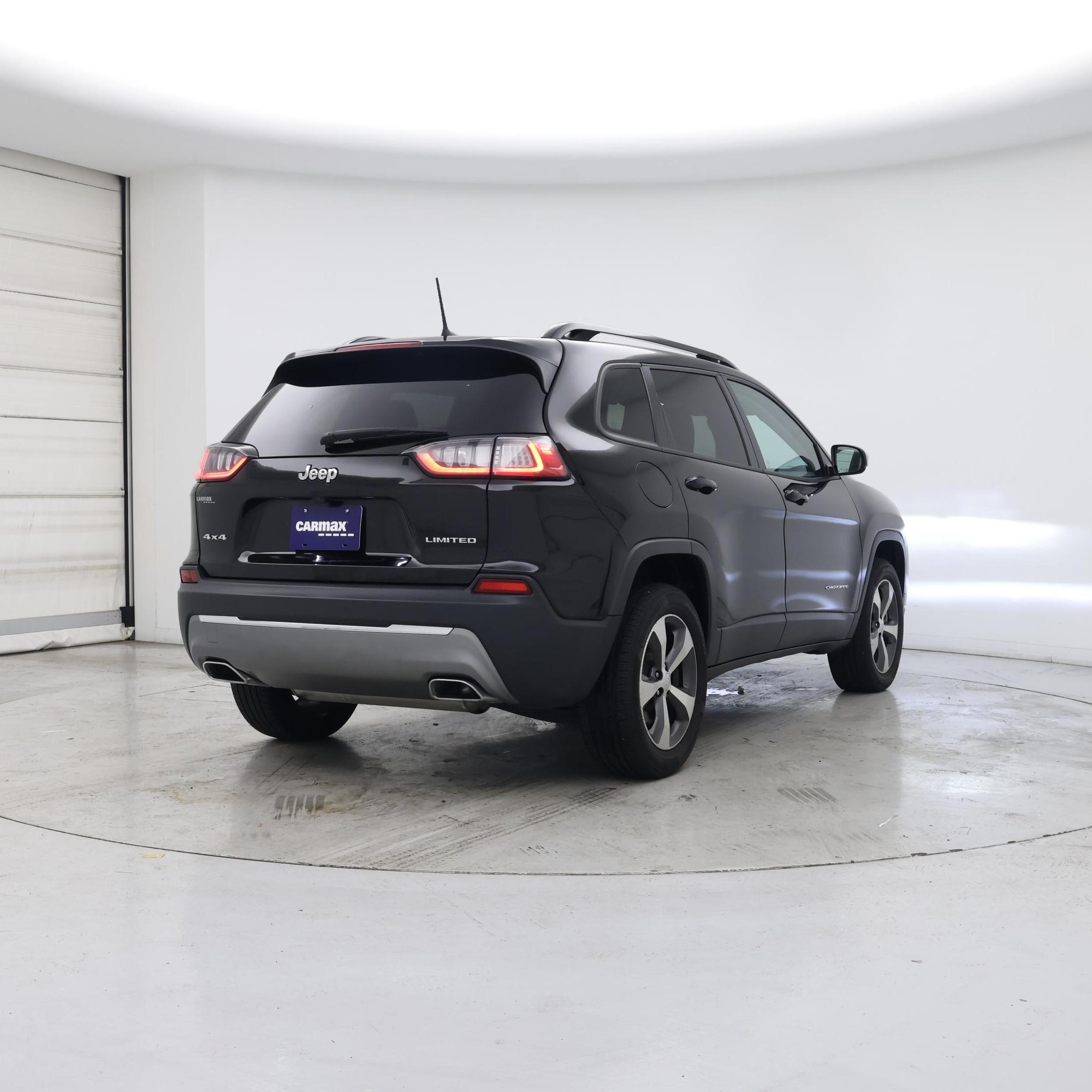 Thumbnail: 2022 Jeep Cherokee - 8