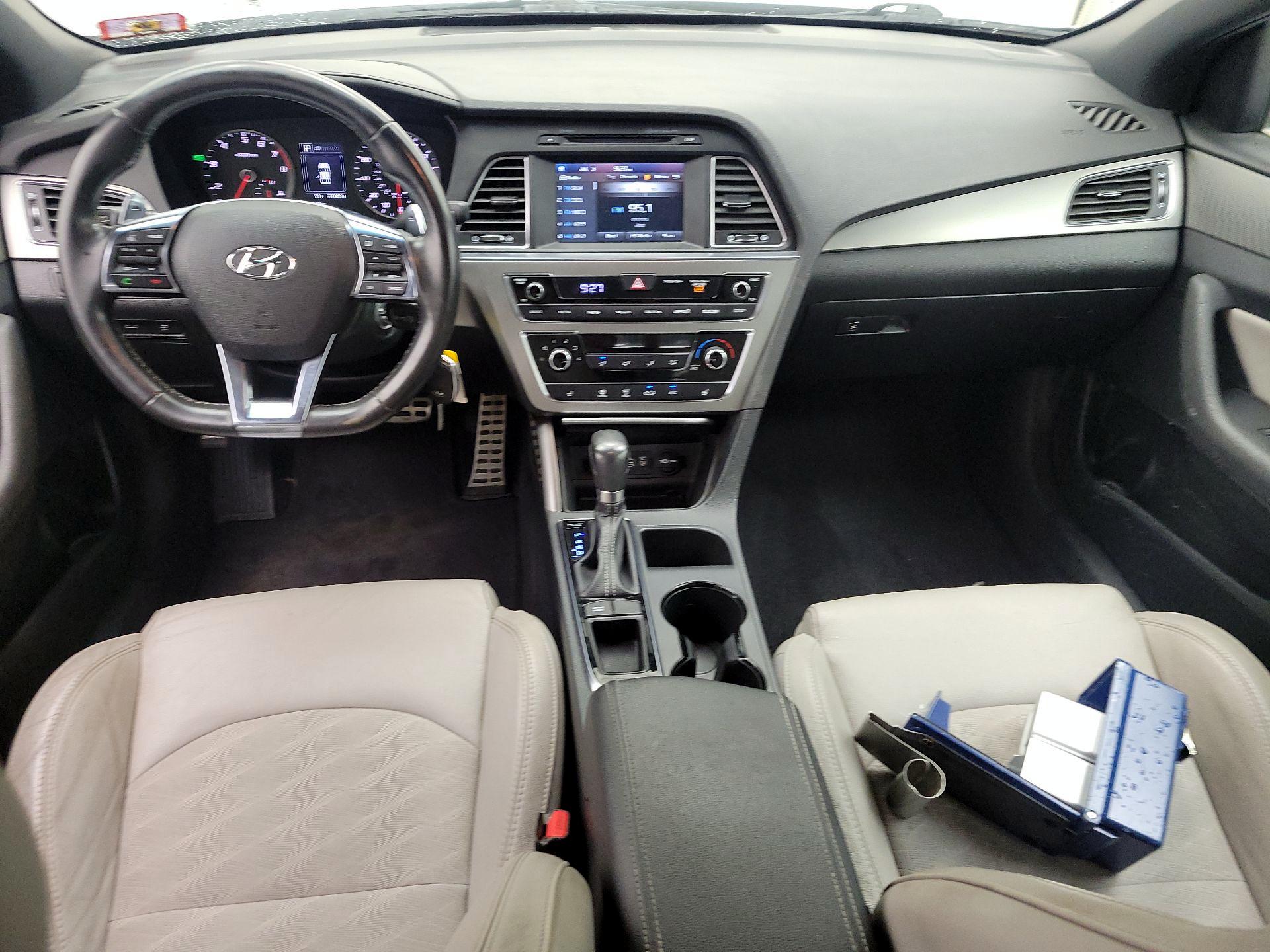 Thumbnail: 2017 Hyundai Sonata - 9