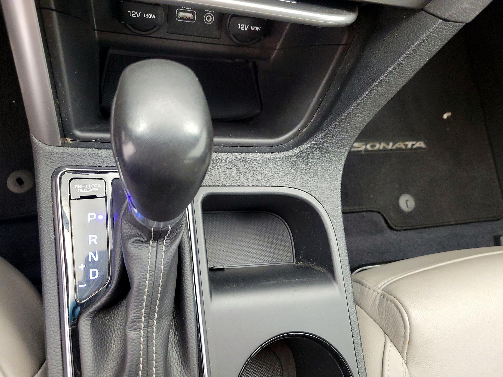 Thumbnail: 2017 Hyundai Sonata - 17