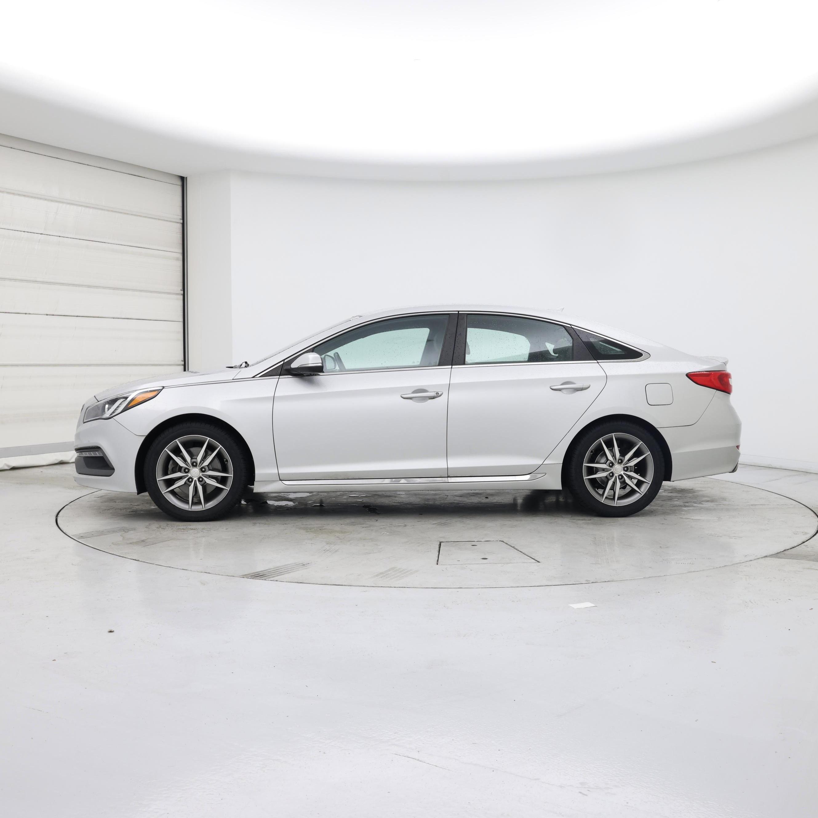 Thumbnail: 2017 Hyundai Sonata - 3